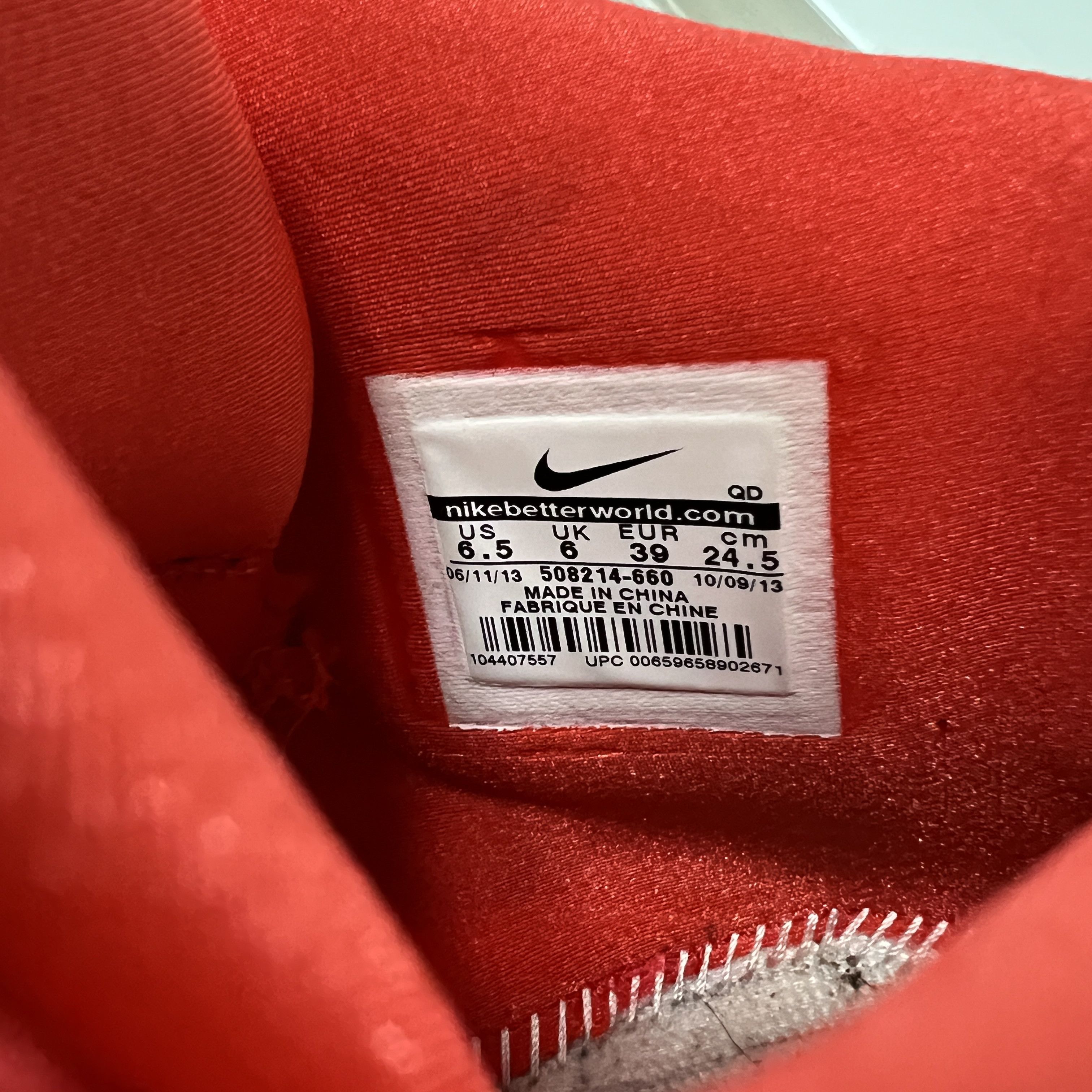 Nike Nike Air Yeezy 2 Red October (508214-660) Size US 6.5 / EU 39-40 - 16 Thumbnail