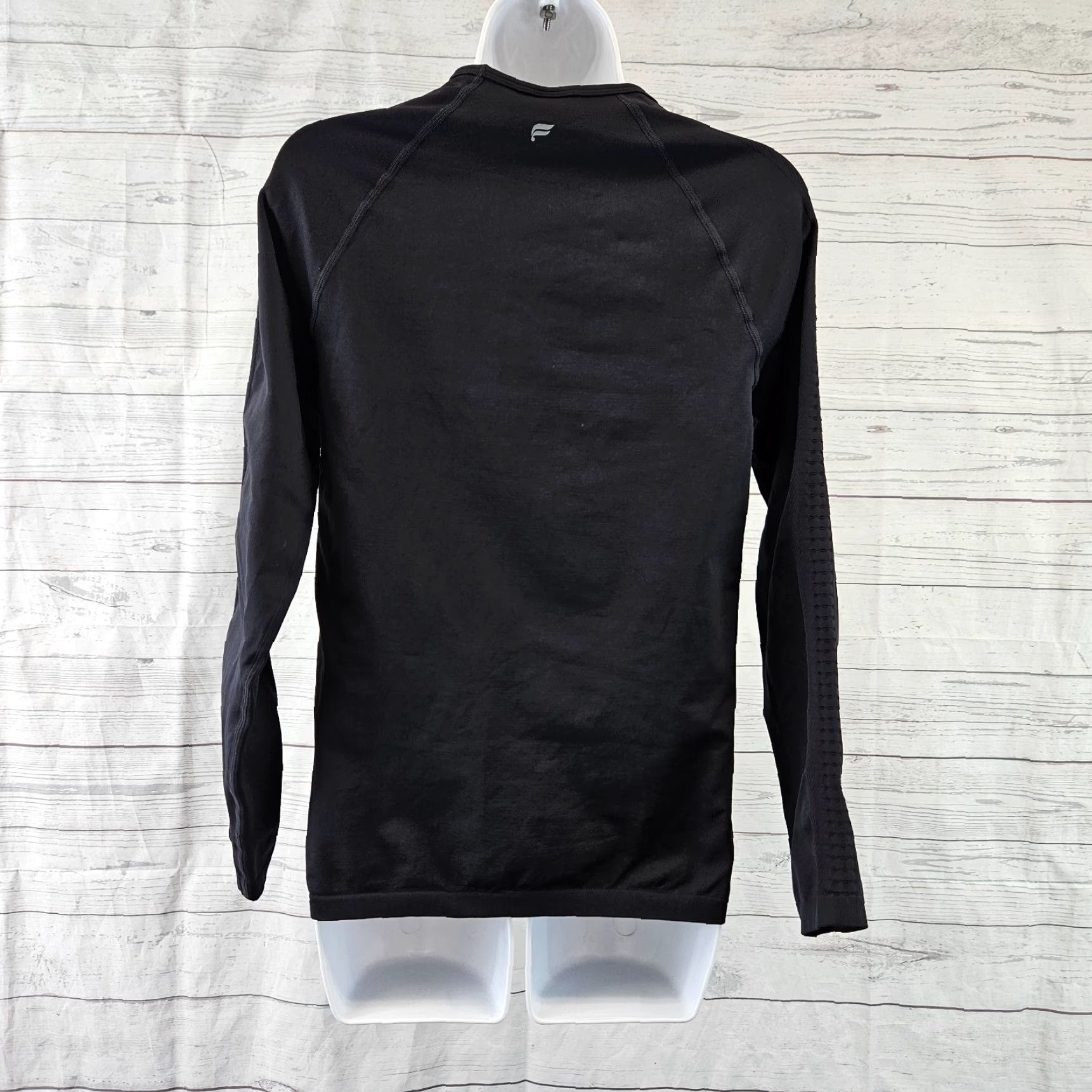 Fabletics Fabletics Womens Long Sleeve Top M Black Perforated Shirt Womens Size M / US 6-8 / IT 42-44 - 4 Thumbnail