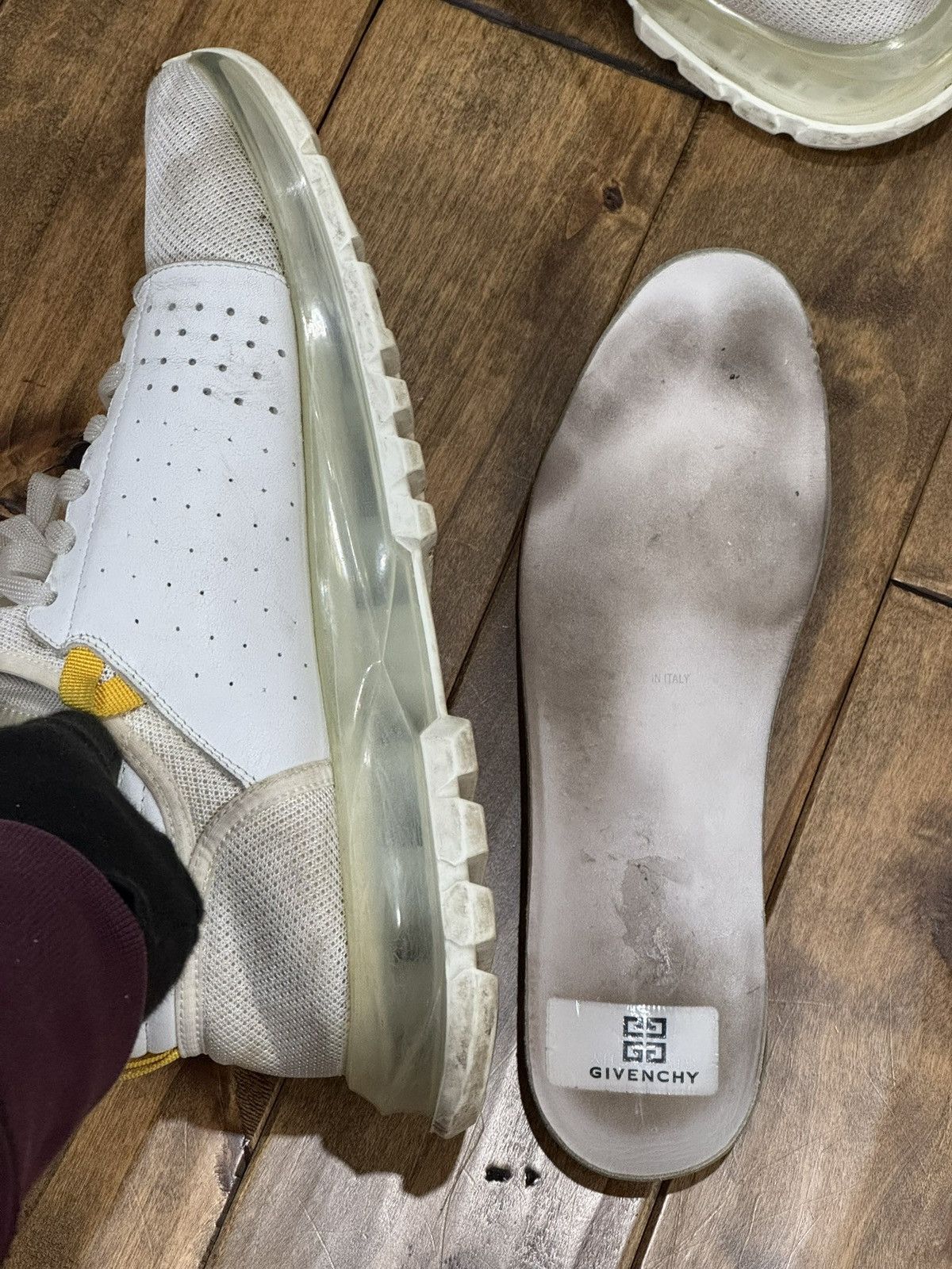 Givenchy Givenchy Spectre Runner sneaker Size US 10.5 / EU 43-44 - 21 Thumbnail