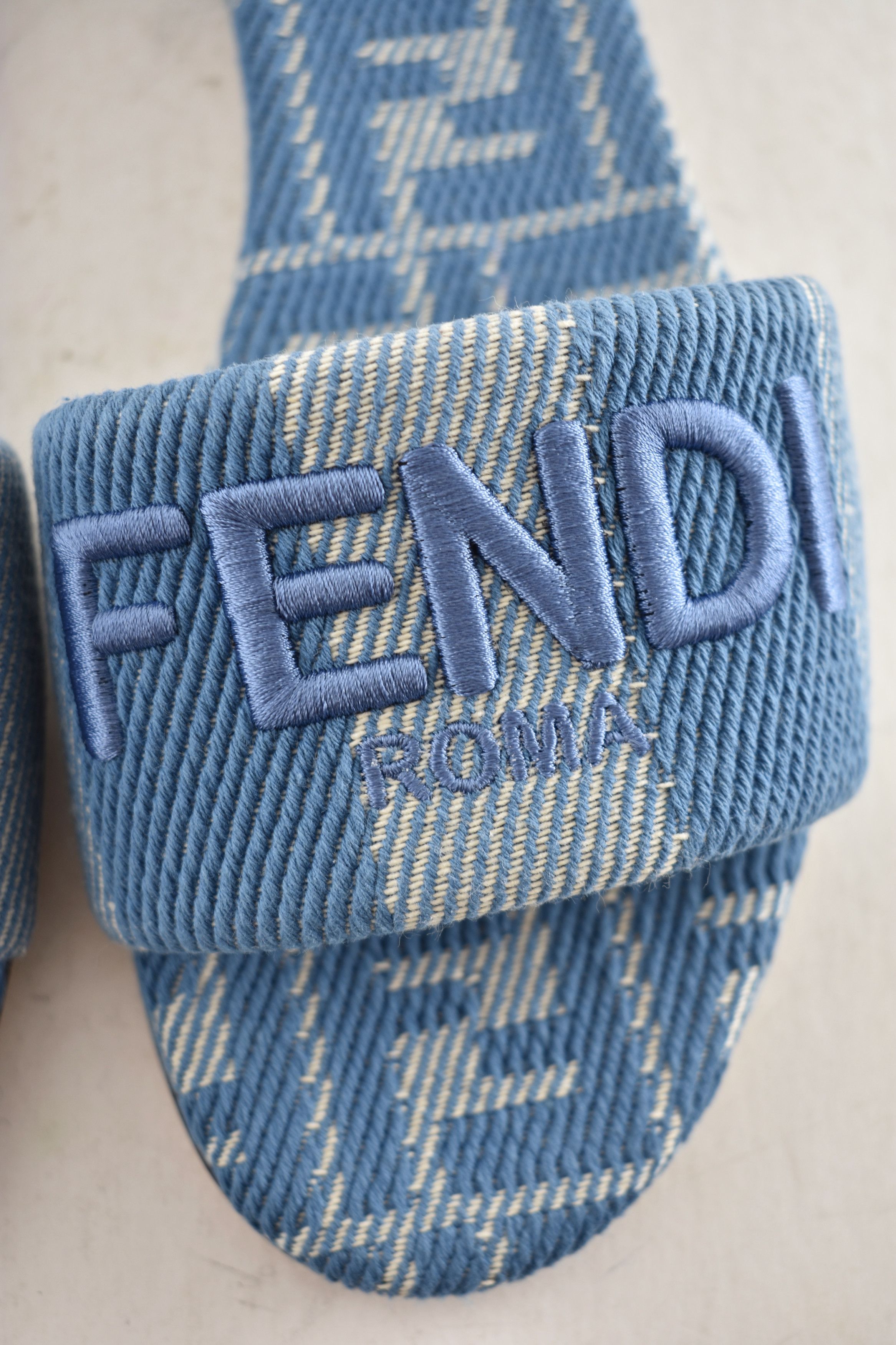 Fendi Fendi Sunshine Denim FF Logo Mule Slide Flat Sandal 37 Size US 7 / IT 37 - 11 Thumbnail