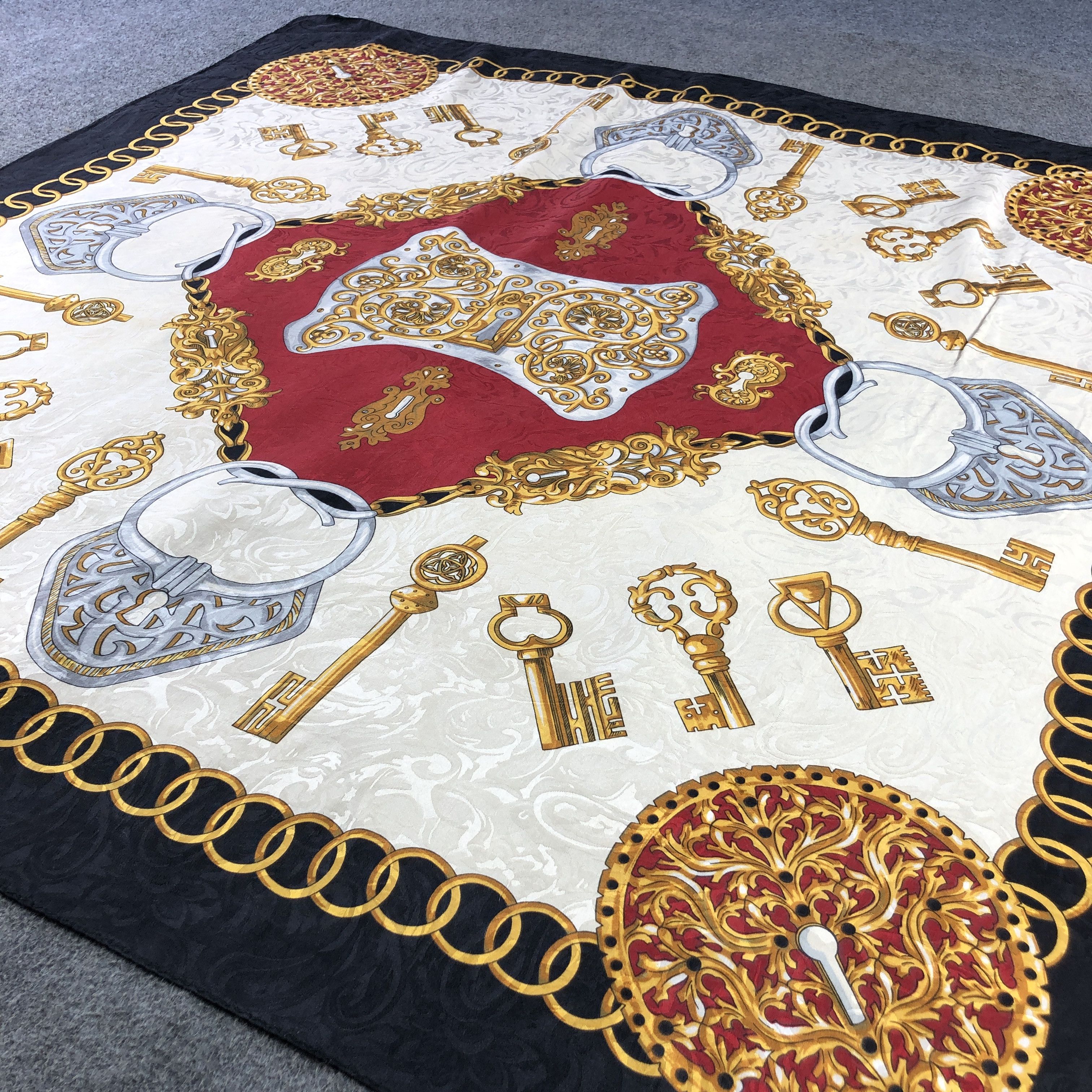 Japanese Brand Vintage Luxury Baroque Design Silk Scarf M1201 Size ONE SIZE - 3 Thumbnail