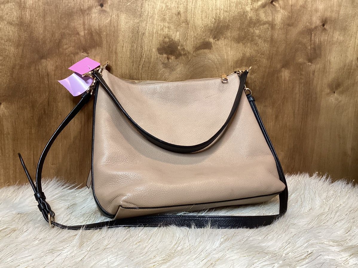 Coach Two-toned Coach Shoulder Bag Size ONE SIZE - 2 Thumbnail