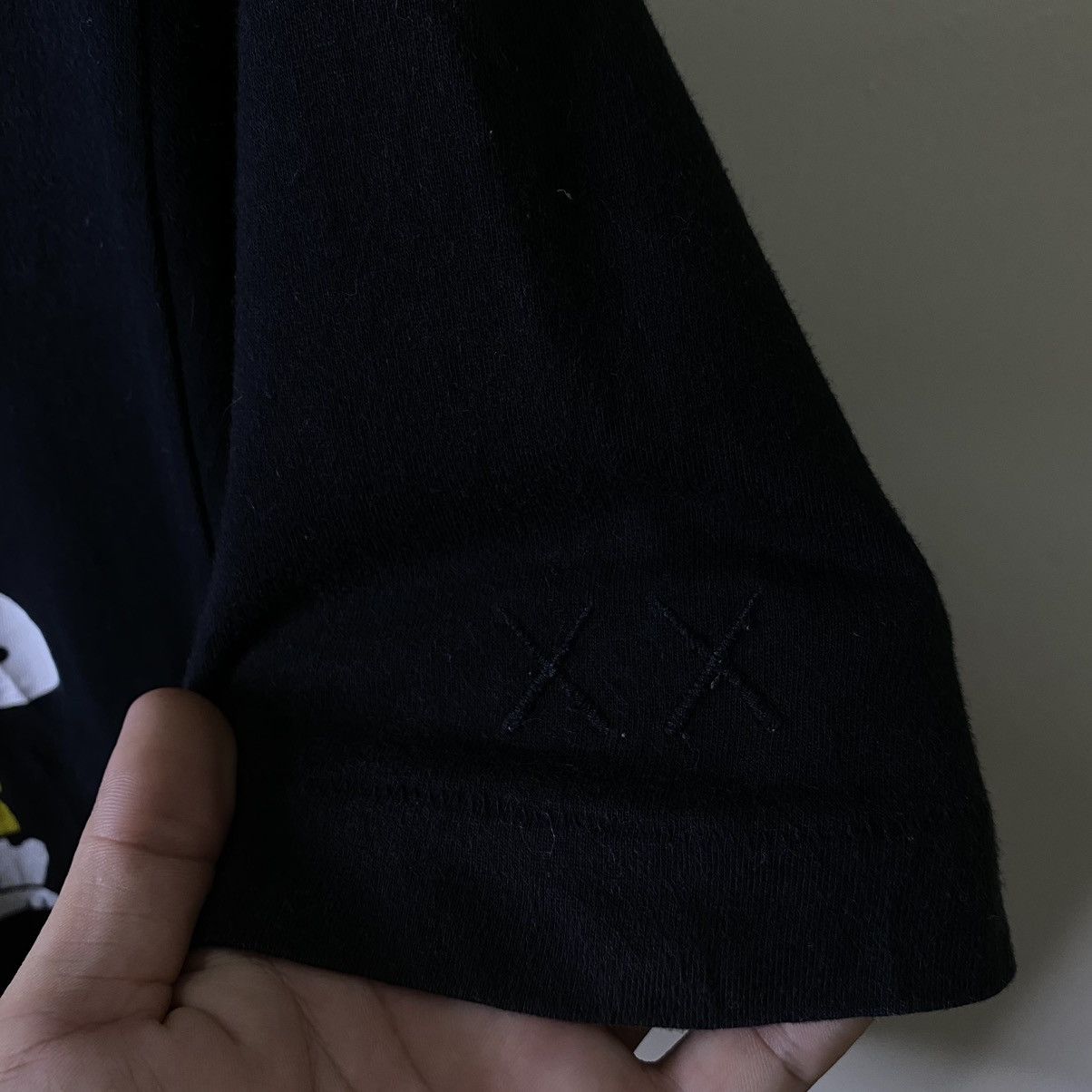 Kaws × Peanuts × Uniqlo Kaws x Peanuts x Uniqlo Collaboration Tee Size US L / EU 52-54 / 3 - 3 Thumbnail