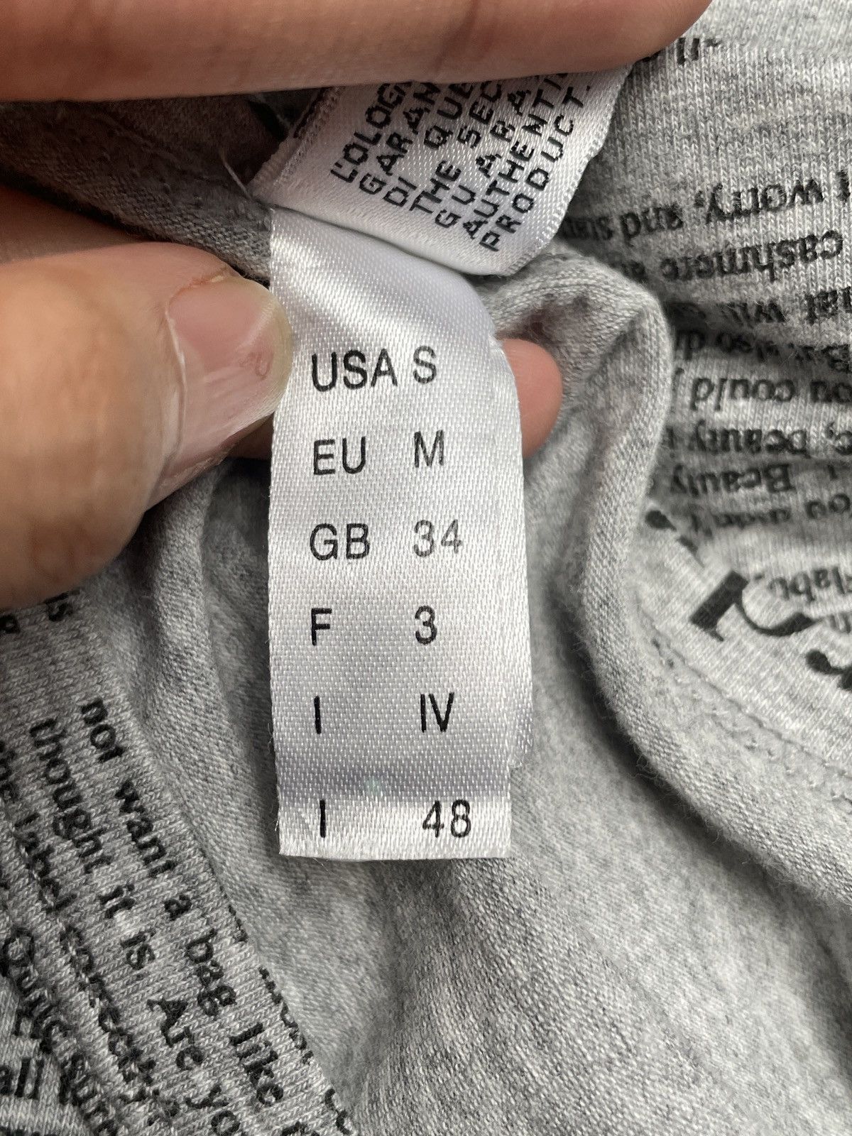 Just Cavalli Vintage John Galliano Gazette Newspaper V neck T-shirt 2000s Size US S / EU 44-46 / 1 - 12 Thumbnail