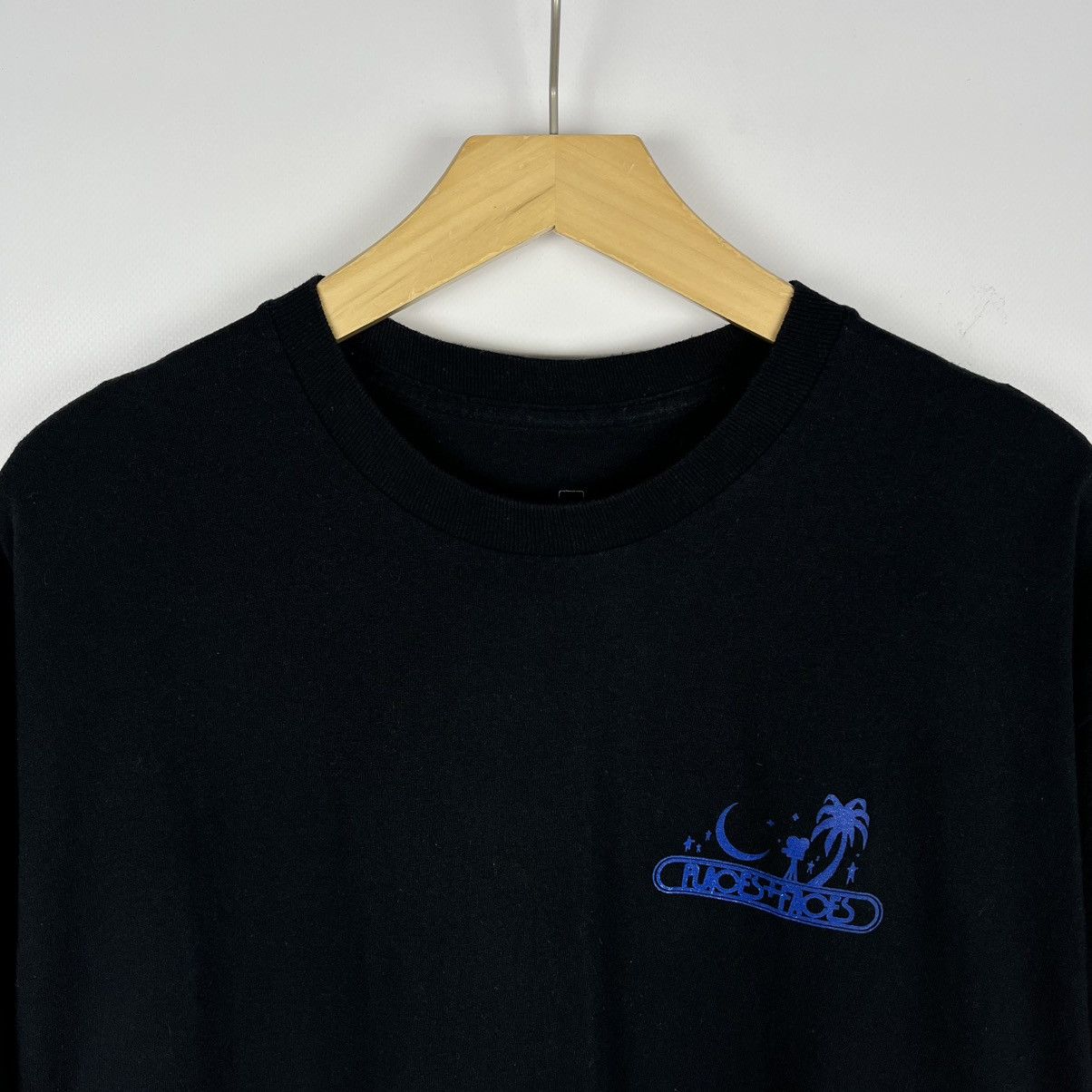 Places + Faces SK8 Places+Faces Hollywood big logo tee Size US XL / EU 56 / 4 - 7 Thumbnail