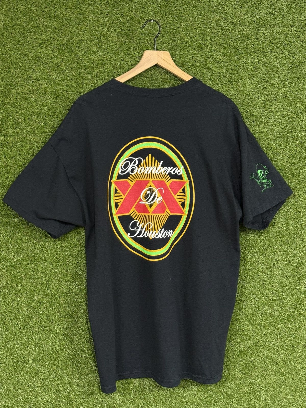 Gildan Vintage Gildan Firefighter Dos Equis Beer Logo Tee XL Size US XL / EU 56 / 4 - 1 Thumbnail