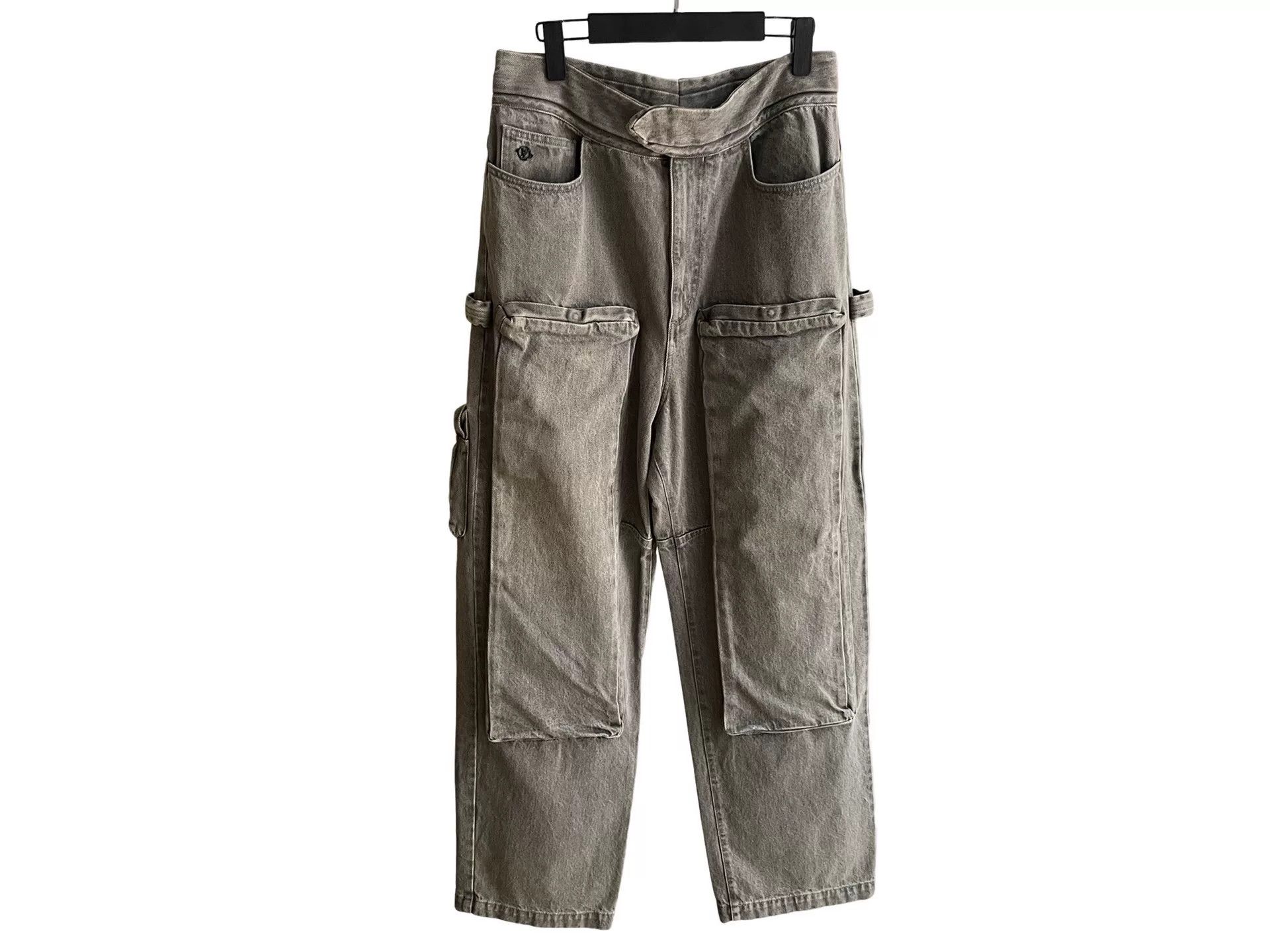 Louis Vuitton Louis Vuitton Gray Denim Cargo Pants Size US 32 / EU 48 - 1 Thumbnail