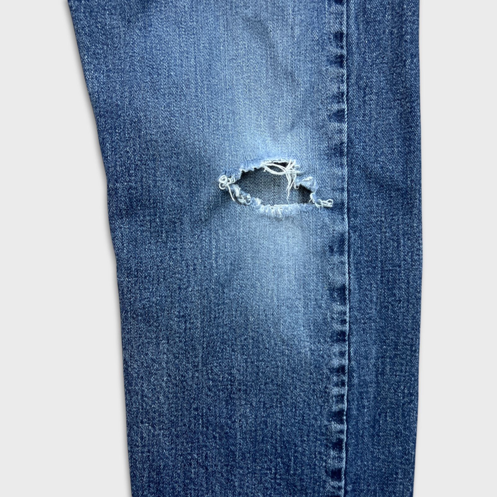 Levi's × Vintage Levi's 505 Jean 34x34 Regular Straight Leg Distressed Denim Size US 34 / EU 50 - 5 Thumbnail