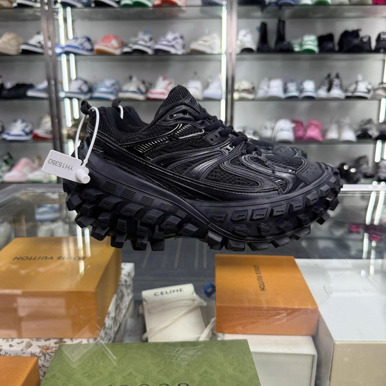 Balenciaga Balenciaga Track Trainer Black 35 Worn Once Box Size US 4.5 / IT 34.5 - 2 Thumbnail