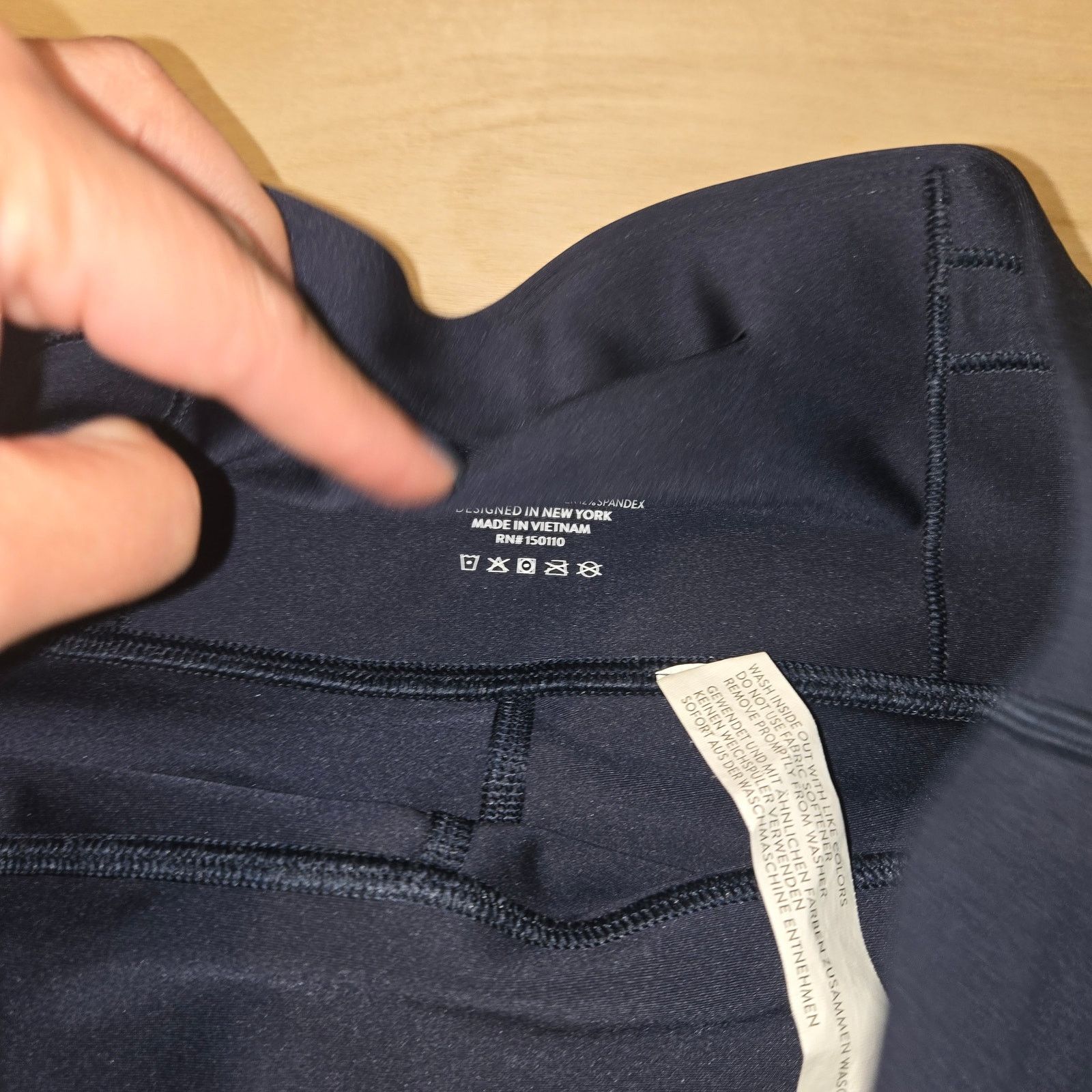Peloton Peloton women Push Your Boundaries sz M shorts Size 28" / US 6 / IT 42 - 4 Thumbnail