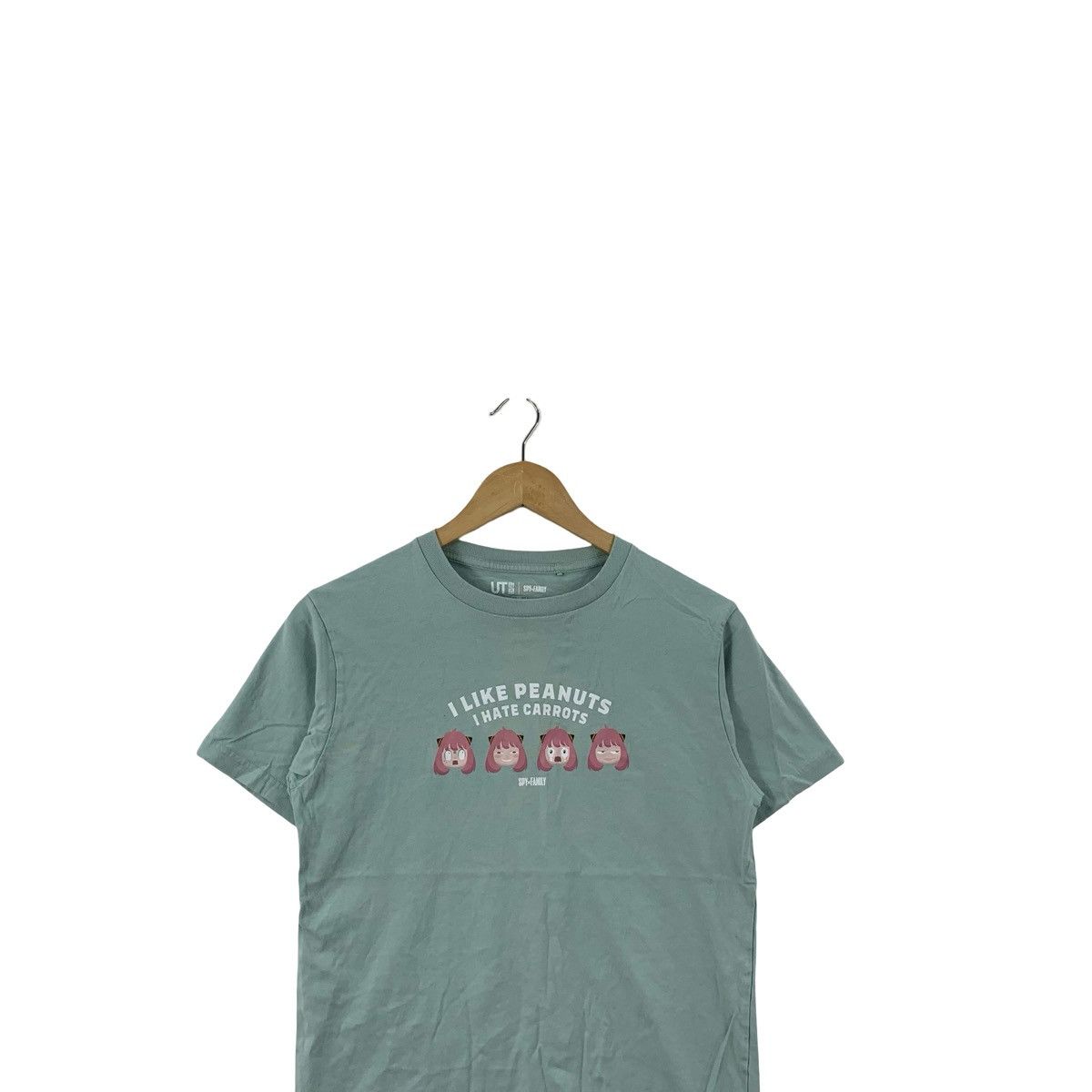 Uniqlo UNIQLO UT Spy x Family Anya “I Like Peanuts I Hate Carrots Size XS / US 0-2 / IT 36-38 - 2 Thumbnail