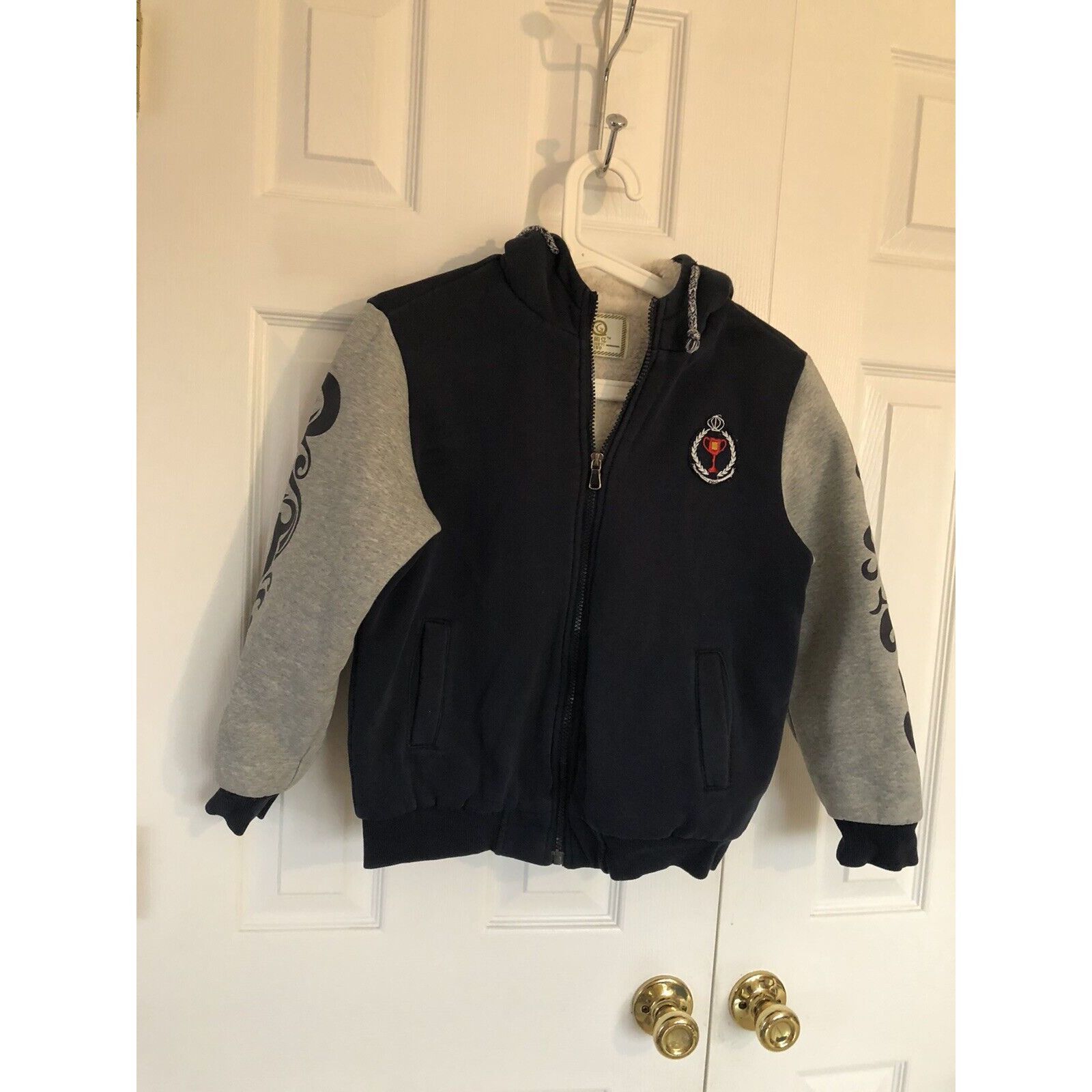 Other yigeyi Kid Warm Jacket Full Zip 7-8 Years Old Size US XXS / EU 40 - 1 Thumbnail
