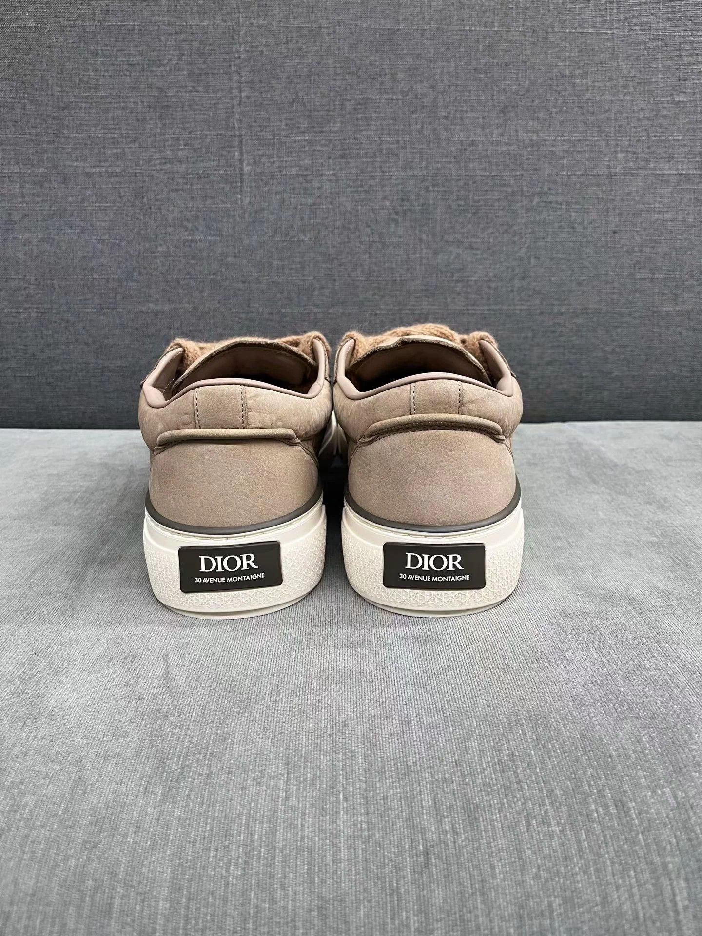 Dior Dior b33 Beige 43 99 New Size US 10 / EU 43 - 3 Thumbnail