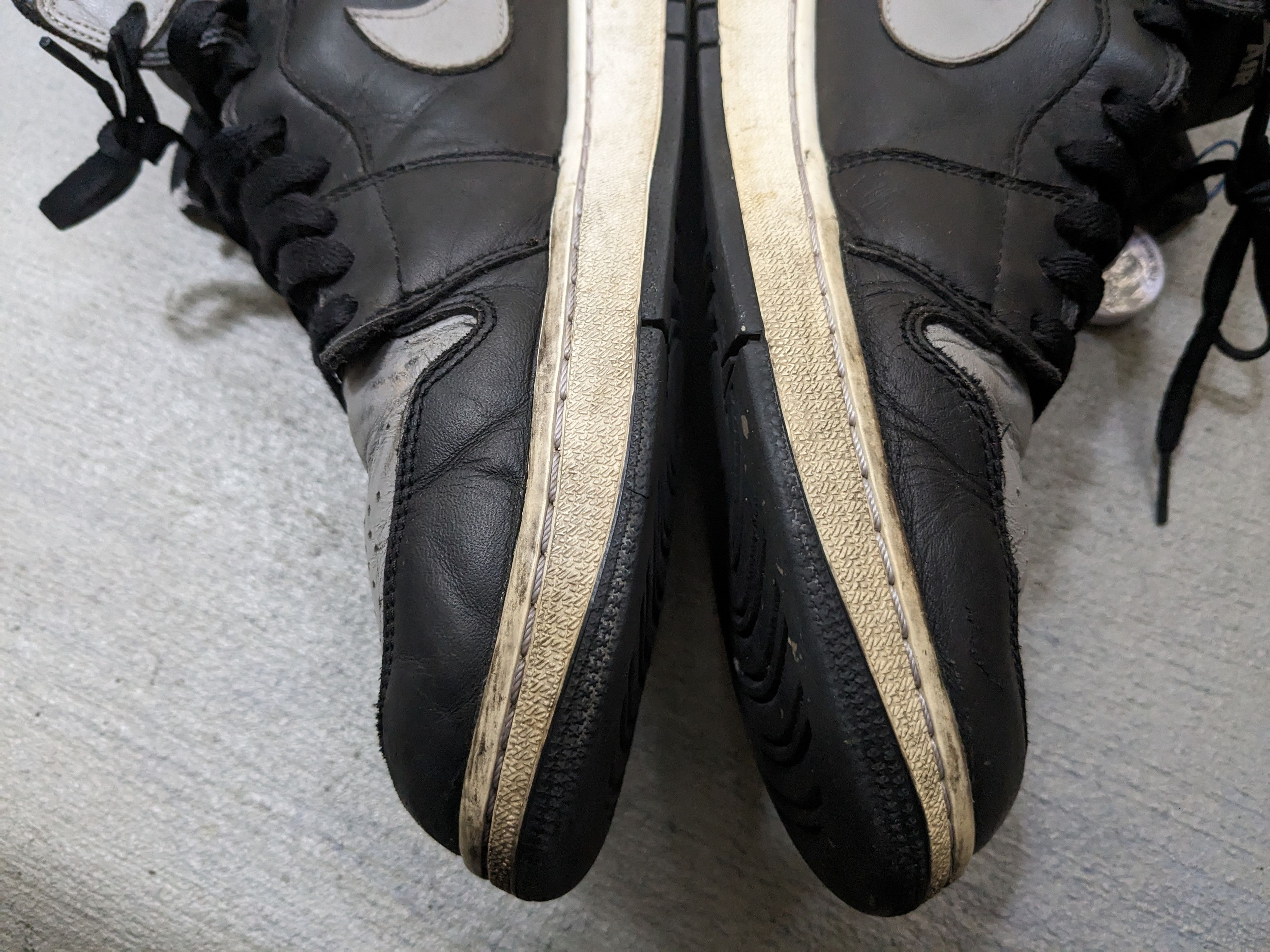 Jordan Brand Nike Air Jordan 1 Retro High OG Shadow 13 555088-014 Size US 13 / EU 46 - 10 Thumbnail