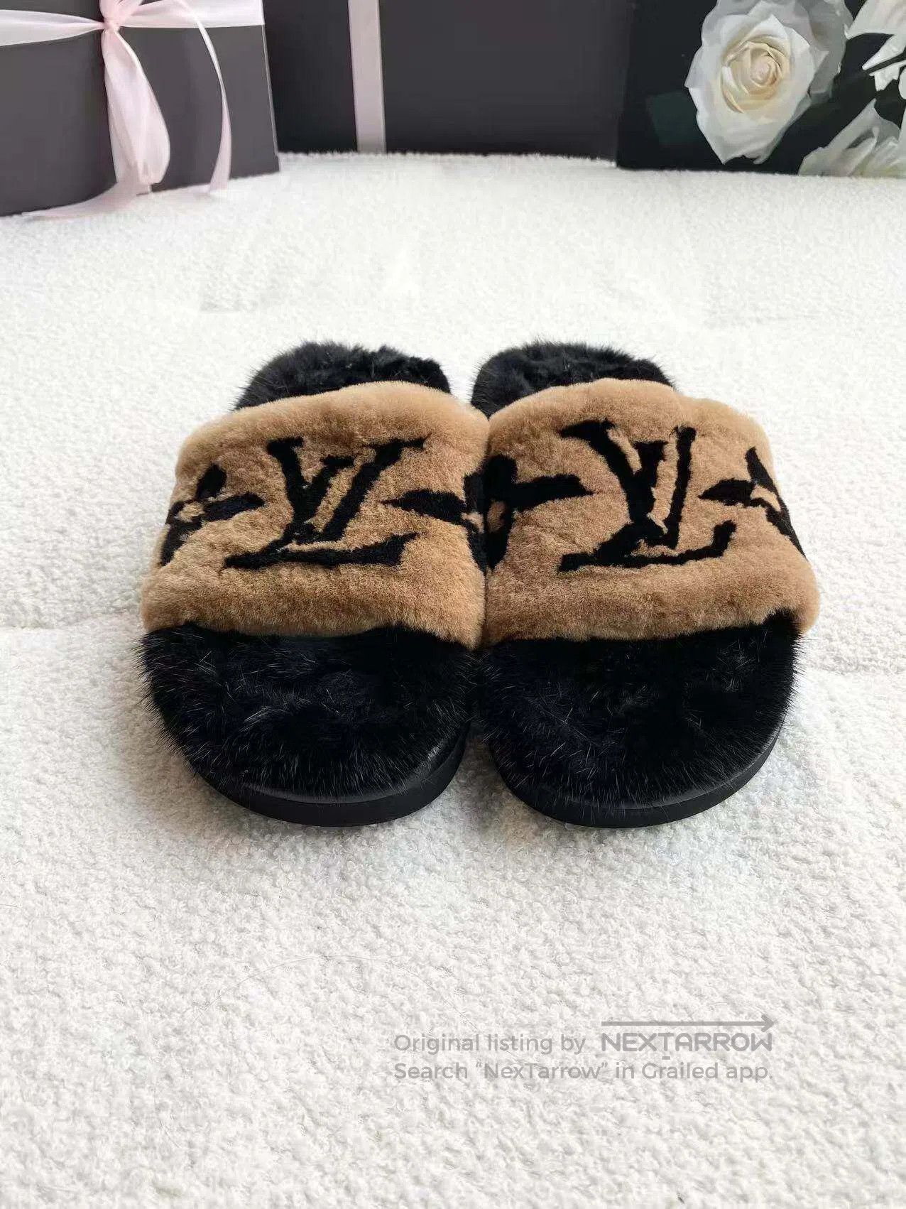 Louis Vuitton Louis Vuitton Presbydo-logo brown mink fur slippers| Size US 5.5 / IT 35.5 - 2 Thumbnail