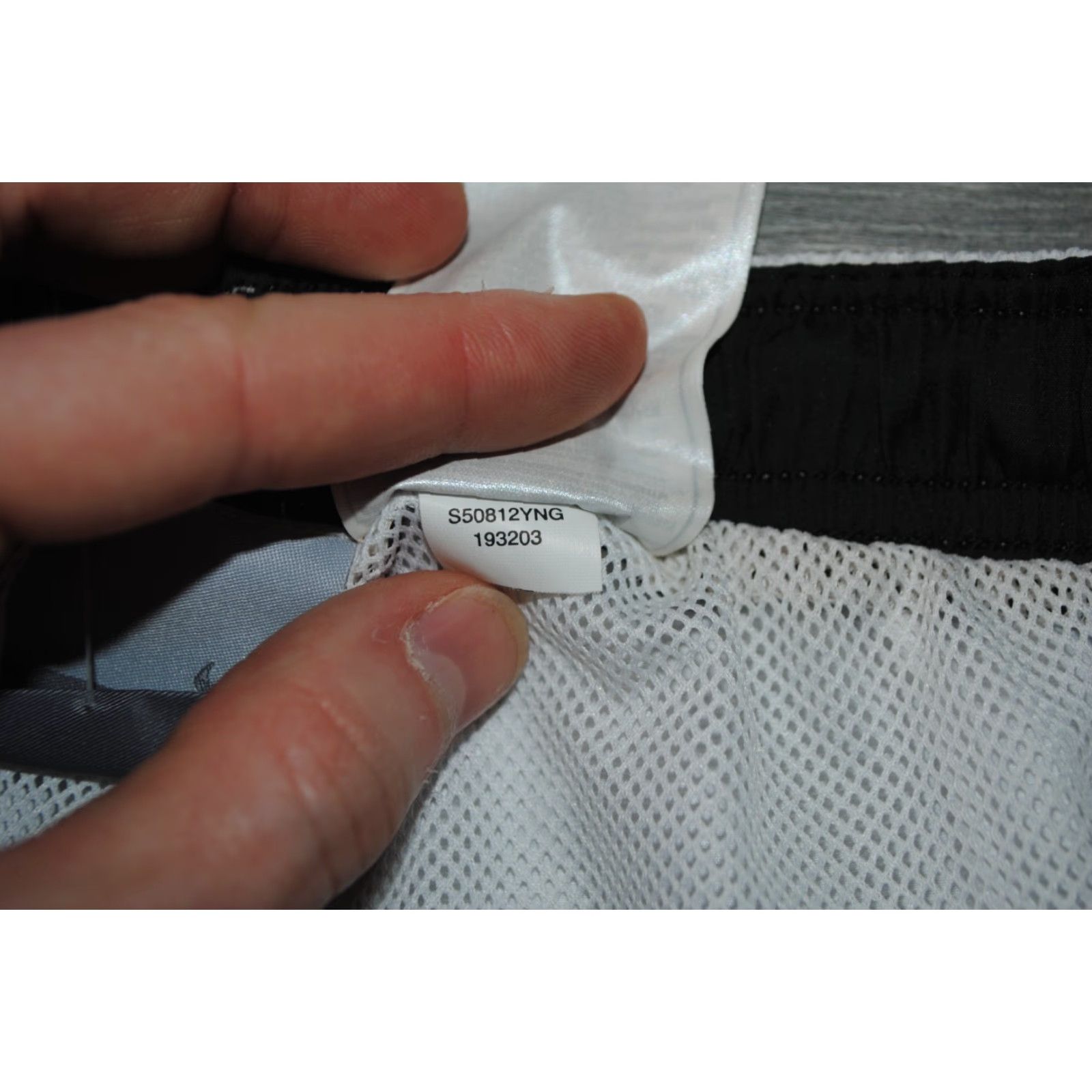 Nike Nike Athletic Vintage Long Shorts Mens Large White 2004 XS? Size US 33 - 6 Thumbnail