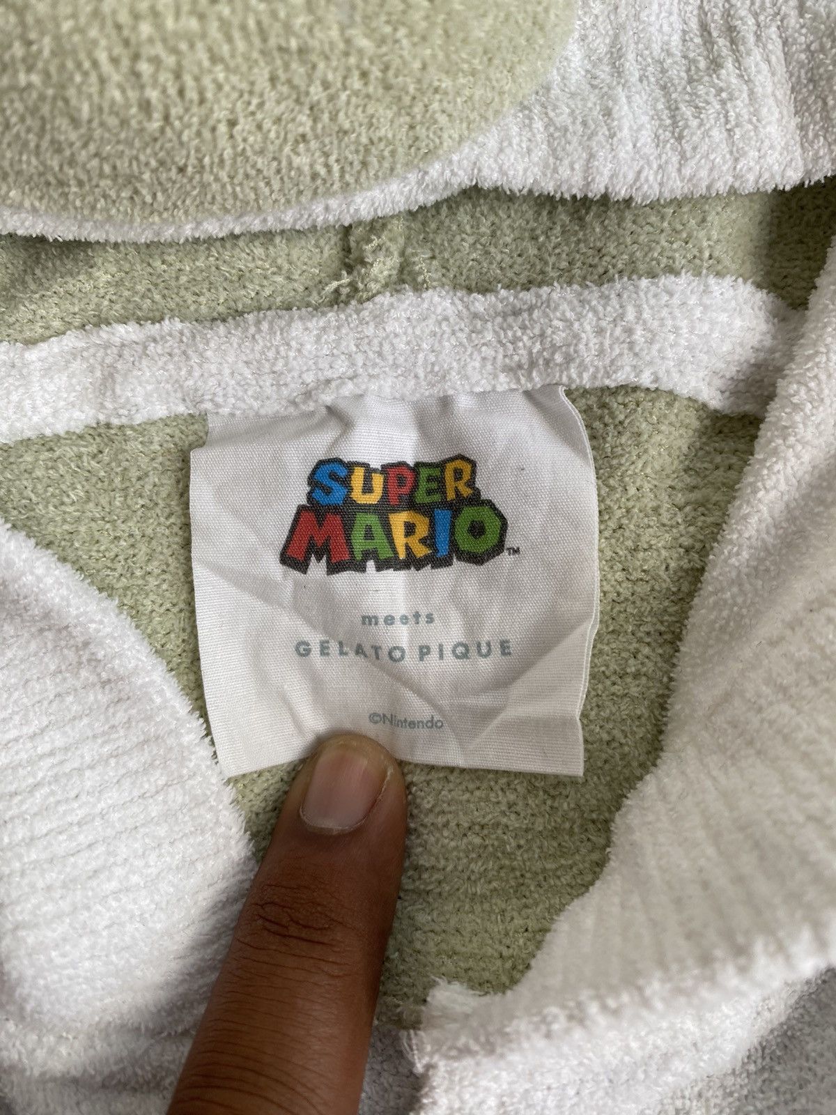 Nintendo Super Mario Gelato Pique Hooded Size US L / EU 52-54 / 3 - 7 Thumbnail