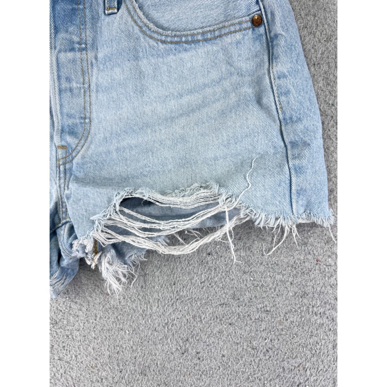 Levi's Levi's Shorts Womens 28 Blue Denim Jean Cutoff Premium Big E 501 Button Fly 28x3 Size 28" / US 6 / IT 42 - 2 Thumbnail