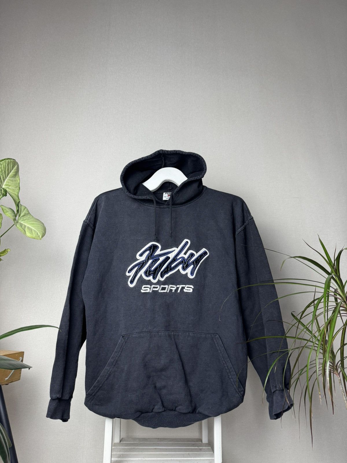 Ecko Unltd. × Fubu × Karl Kani Fubu Vintage Embroidery Big Logo Faded Baggy Hoodie Size US S / EU 44-46 / 1 - 1 Thumbnail