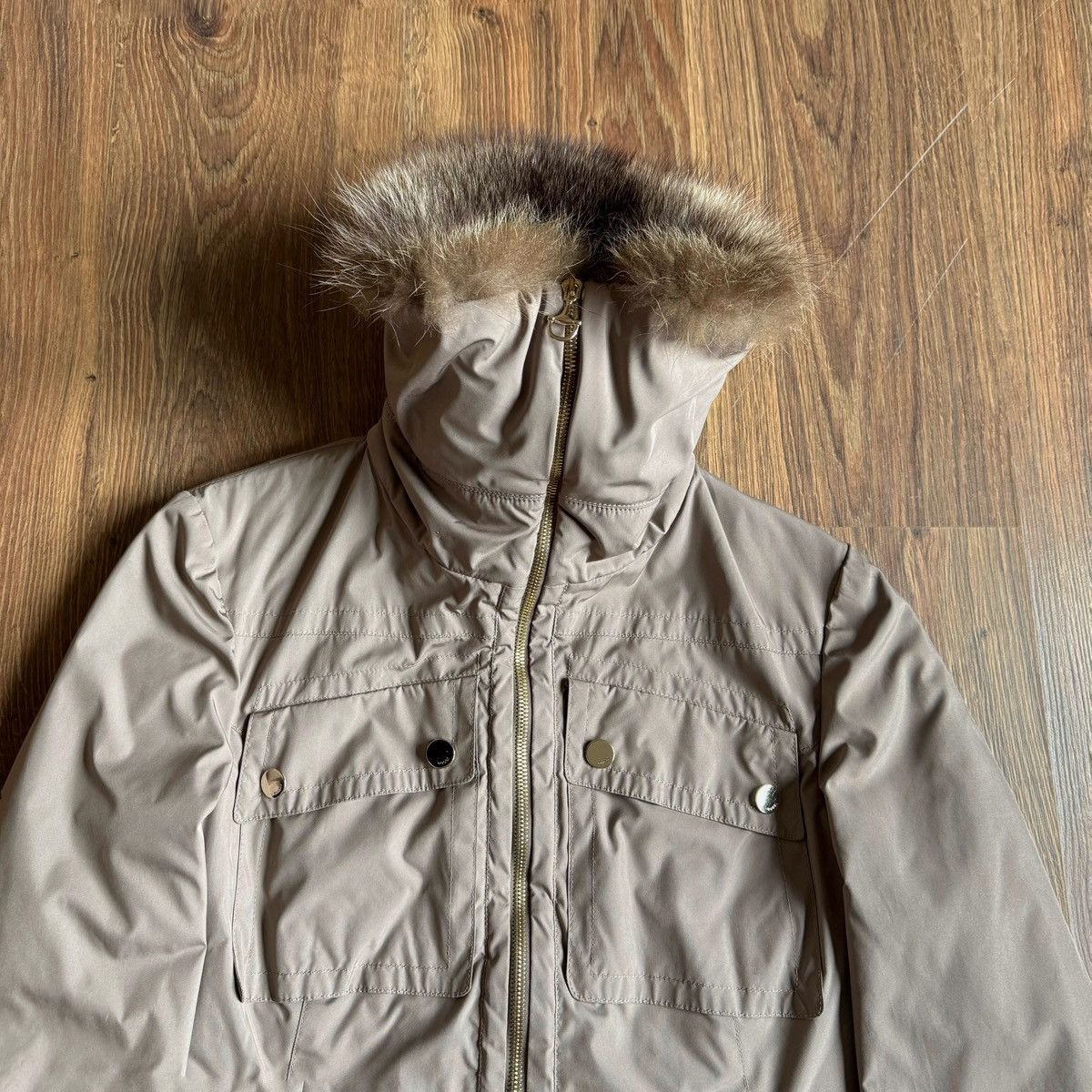 Gucci Authentic Gucci Winter Jacket Fox Fur Collar Size:42 Size M / US 6-8 / IT 42-44 - 4 Thumbnail