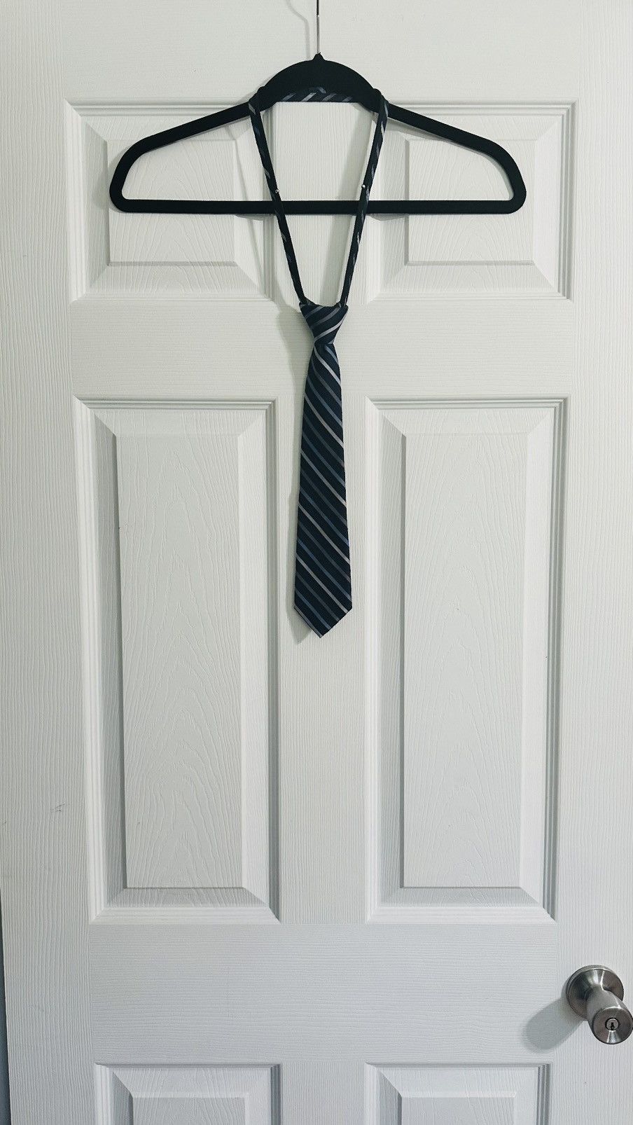 Calvin Klein Calvin Klein Tie Two Tone Blue With Silver Stripes 100% Silk Size ONE SIZE - 1 Thumbnail