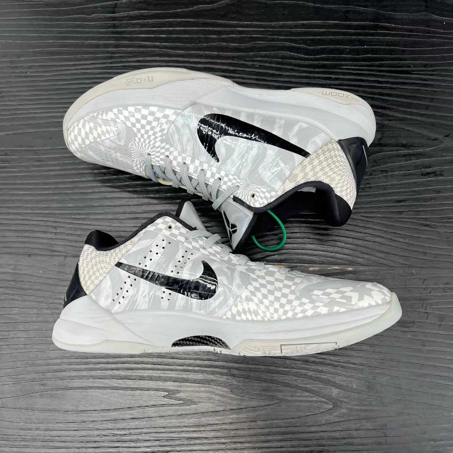 Nike ZK5 DEMAR DEROZAN Black/Gray 41 Near Mint Size US 8 / EU 41 - 4 Thumbnail