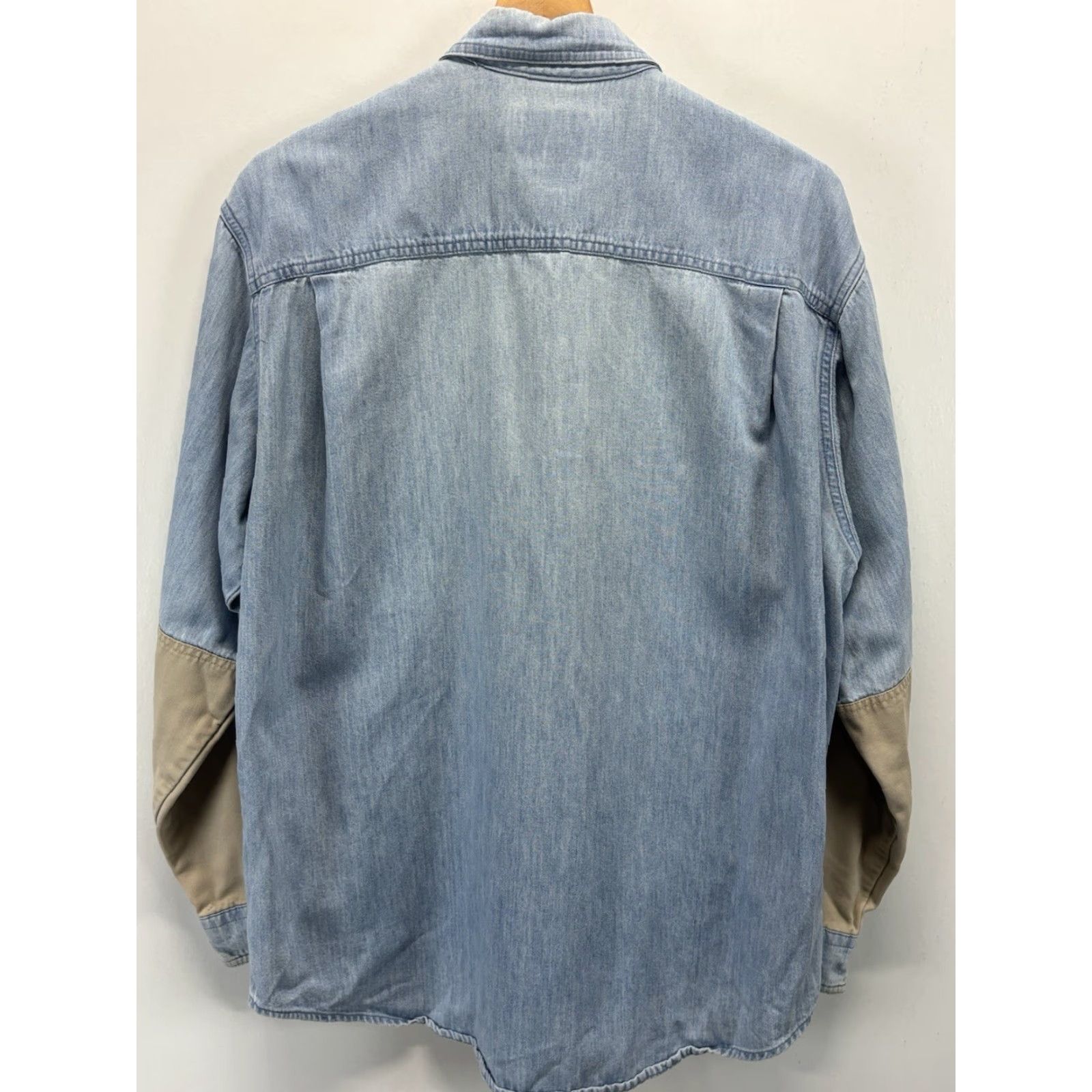 Vintage VINTAGE Woolrich Denim Shirt Large Quilted Shoulder Workwear Outdoor 90s Mens Size US L / EU 52-54 / 3 - 3 Thumbnail