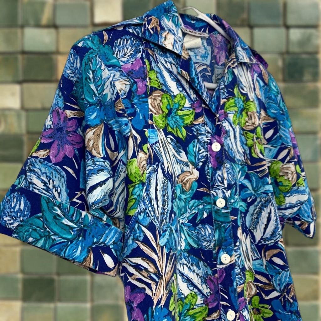 Vintage VINTAGE Cabrais Tropical Hawaiian Floral Button Up Camp Shirt Womens 4 Blue 1990s Cotton Blend Shirt Womens 90s Girls? Size S / US 4 / IT 40 - 1 Thumbnail