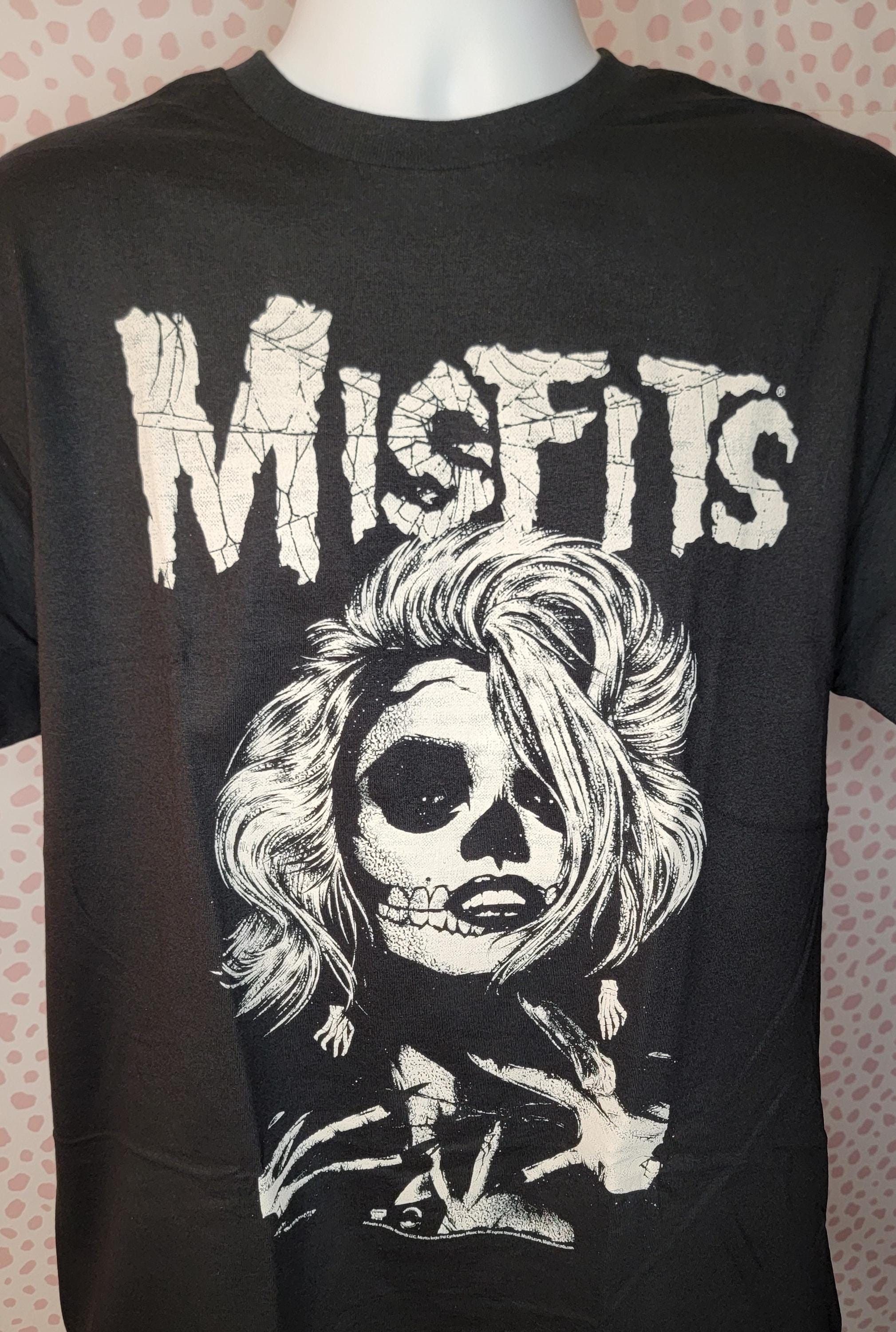 Gildan Misfits Punk Rock Music Tee, Vintage Style Band Tee Size US M / EU 48-50 / 2 - 2 Thumbnail