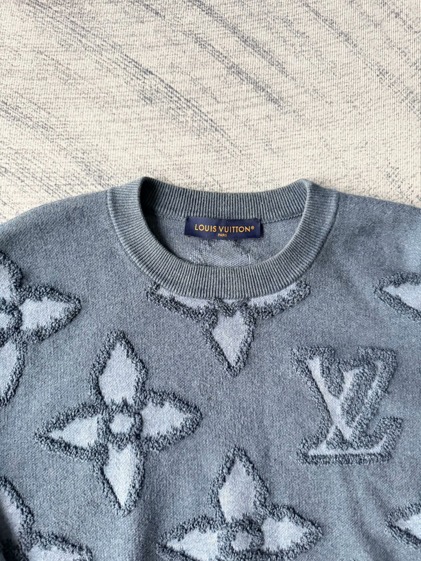 Louis Vuitton LV Denim Blue Logo Knit Sweater XL Size US XL / EU 56 / 4 - 1 Thumbnail