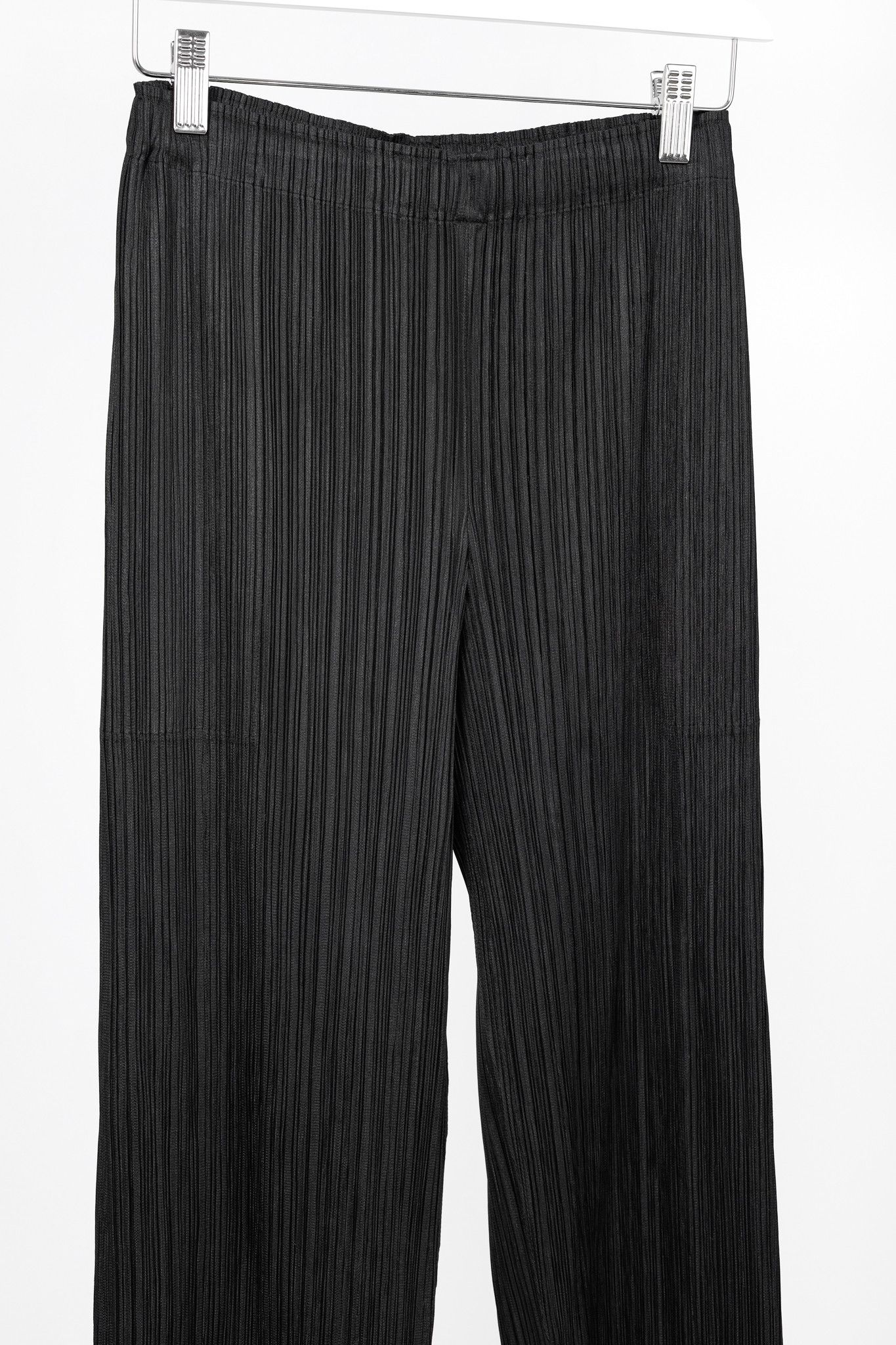 Pleats Please Issey Miyake Pleats Please Issey Miyake Black Straight-Leg Cropped Pants Size 24" / US 00 / IT 34 - 3 Thumbnail