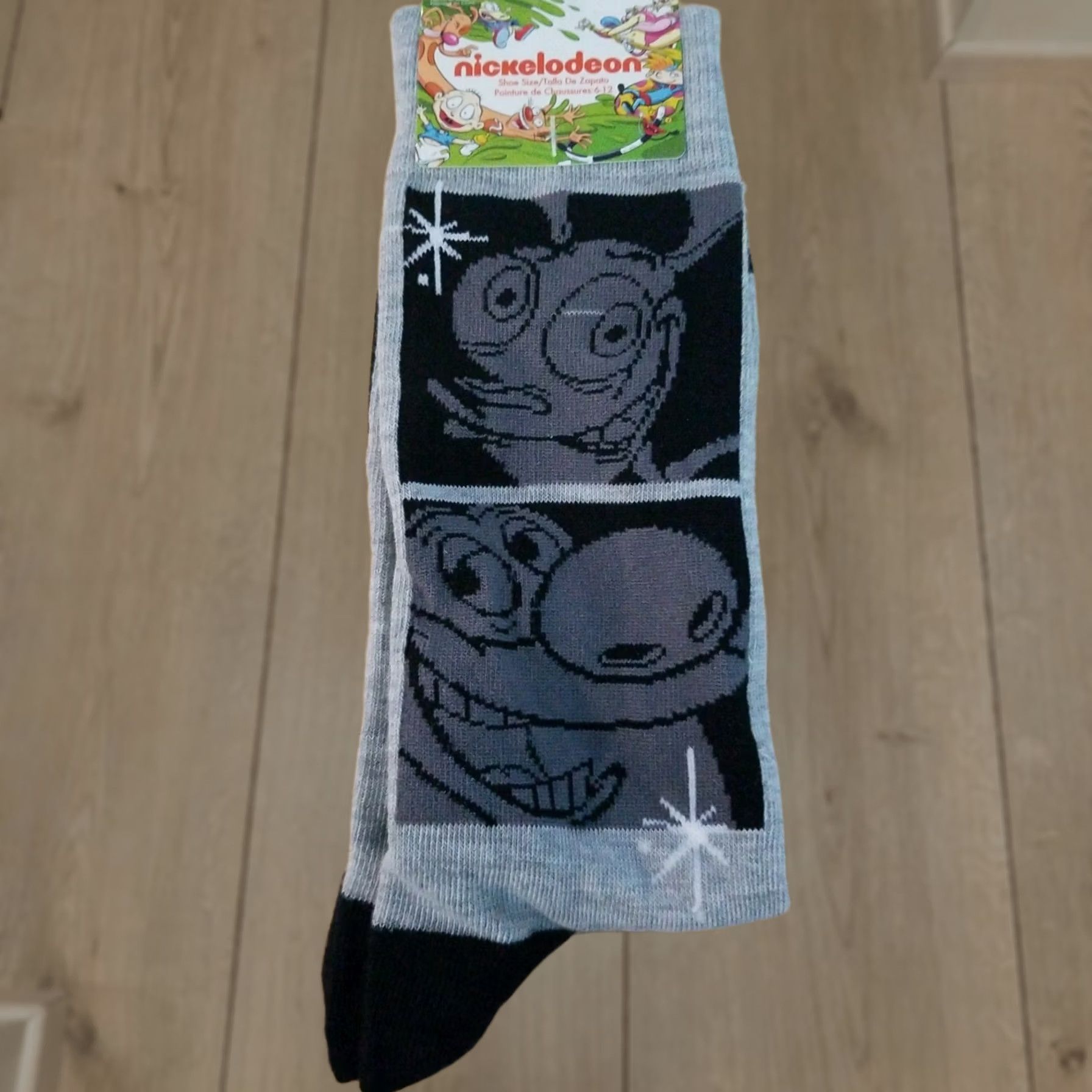 Vintage REN & STIMPY NEW Photo Box Socks Unisex Adults 6-12 Gray & Black Crew 1 Pair Novelty Nickelodeon Planet Sox Size ONE SIZE - 1 Thumbnail