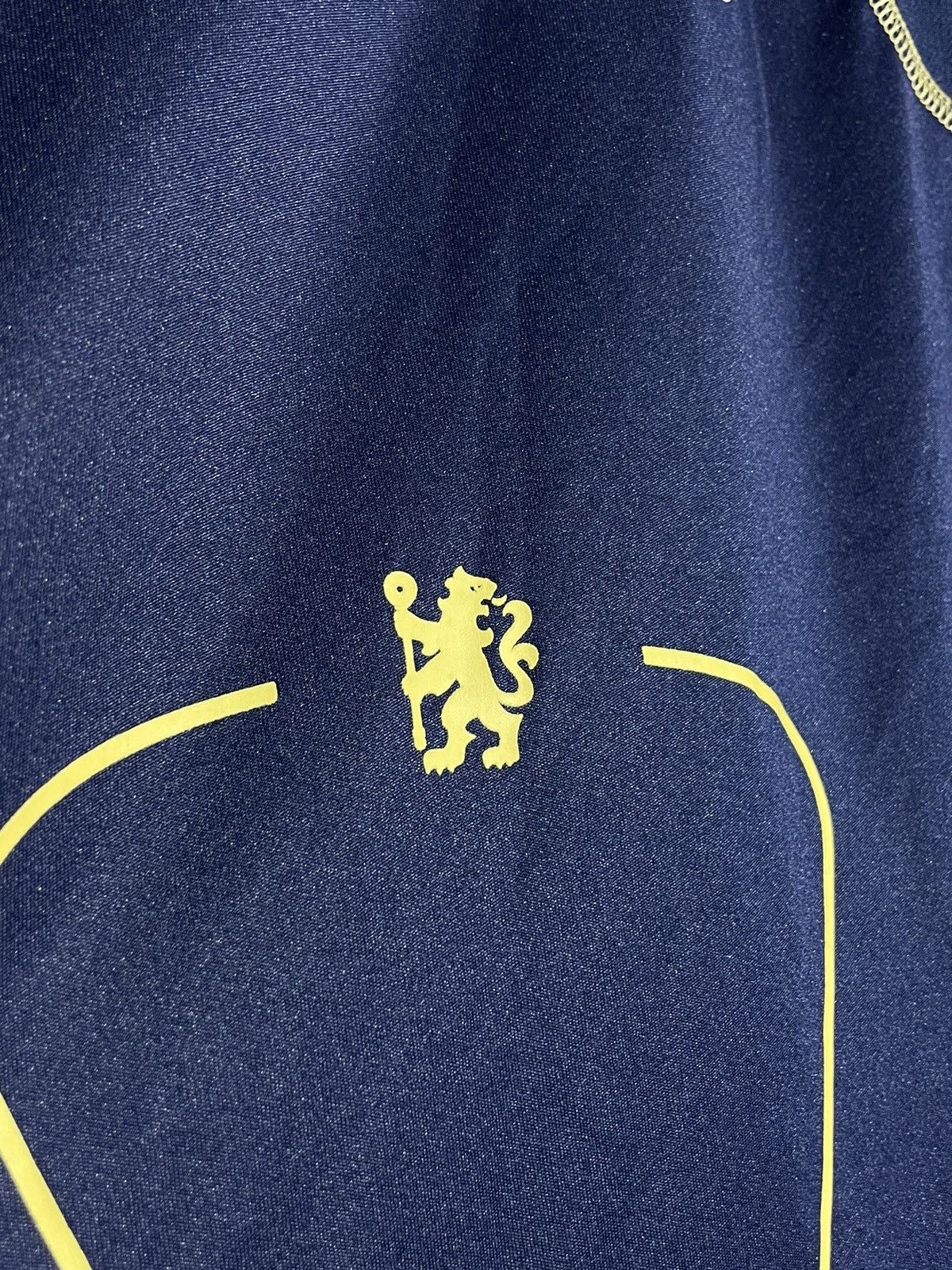 Adidas × Chelsea Soccer Chelsea FC Adidas 2010/11 Training Y2k Football Shirt Size US M / EU 48-50 / 2 - 10 Thumbnail