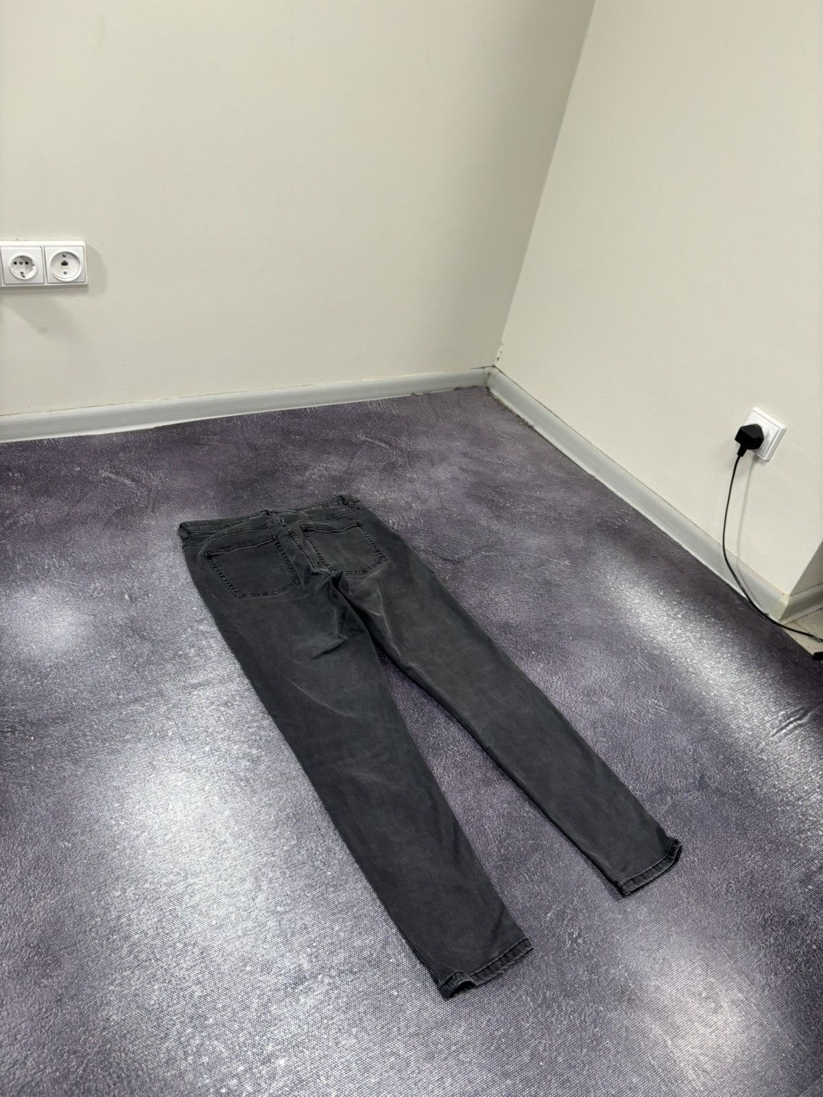 Acne Studios Acne Studios Skin 5 Used Black Women’s Luxury Slim Jeans Size 30" / US 8 / IT 44 - 12 Thumbnail