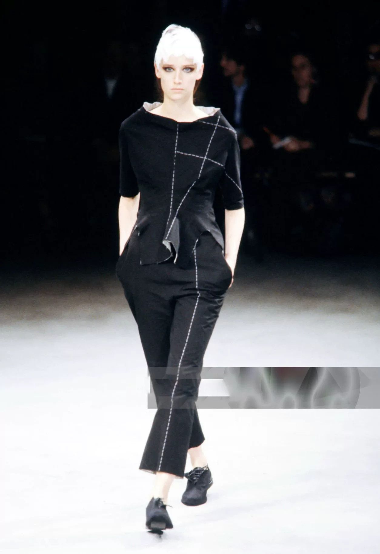 Yohji Yamamoto Yohji Yamamoto Black Sewing Skirt Size 24" / US 00 / IT 34 - 1 Thumbnail