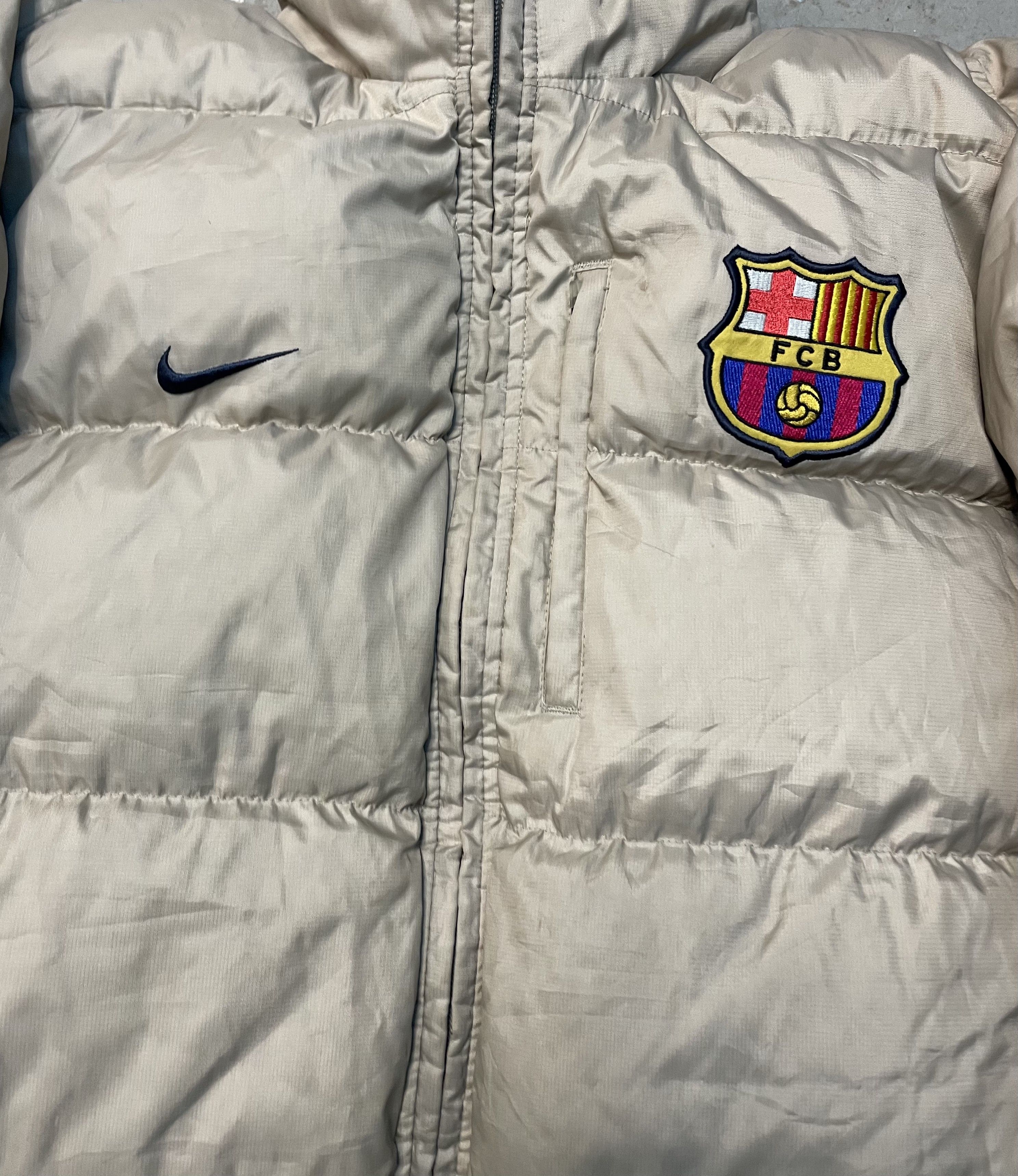 Nike Nike FC Barcelona Puffer Jacket Beige Vintage Size US M / EU 48-50 / 2 - 2 Thumbnail