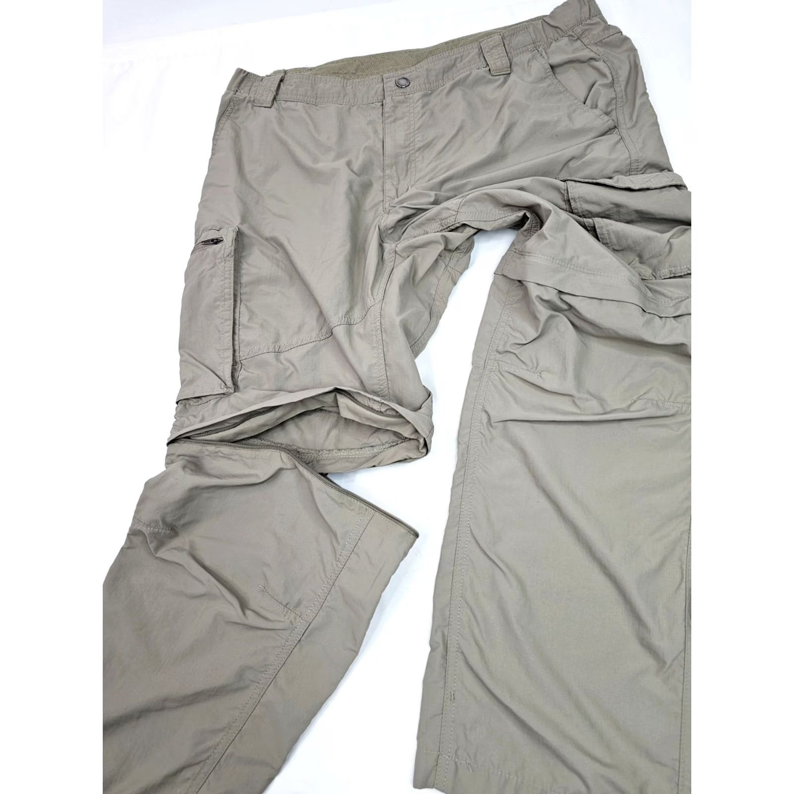 Vintage Columbia Lightweight Cargo Convertible Pants Shorts Men 38x29 Regular Beige UV Protection Pockets Zip Pocket Hiking Outdoor 90s? Size US 38 / EU 54 - 5 Thumbnail