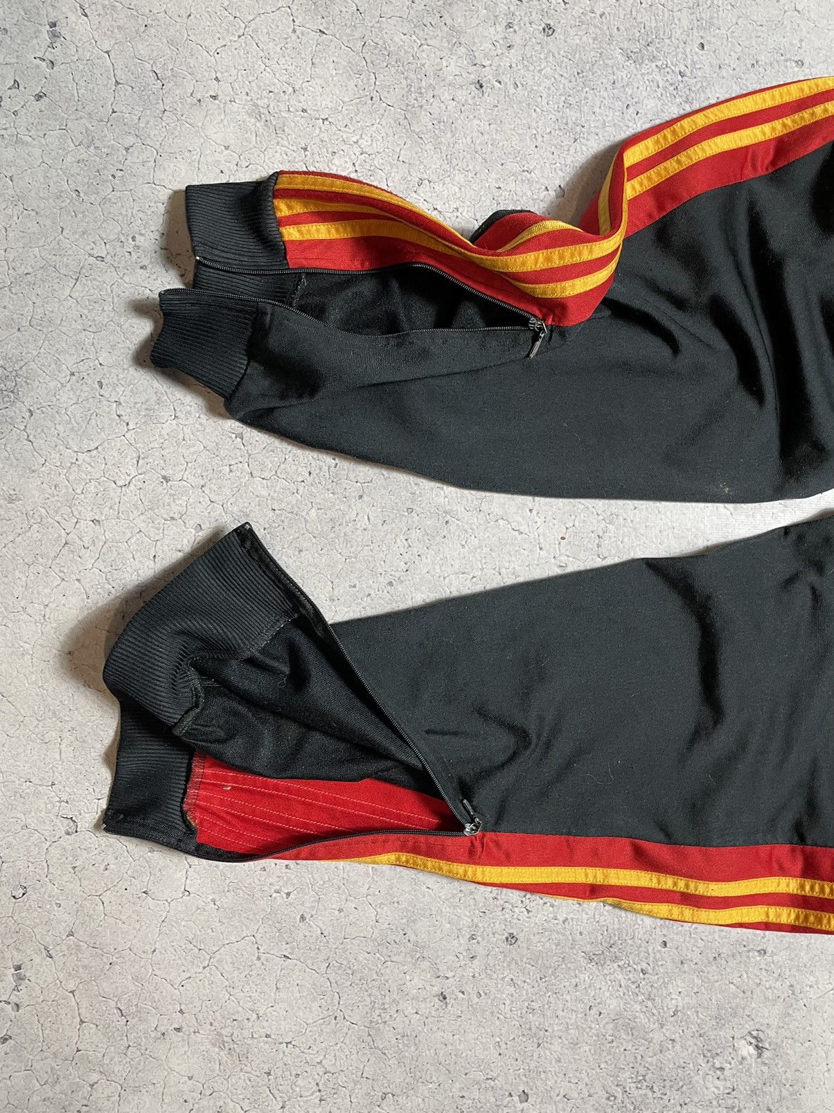 Adidas Vintage 90s Tracksuit Adidas Asia Big Logo Pants And Jacket Size US M / EU 48-50 / 2 - 19 Thumbnail