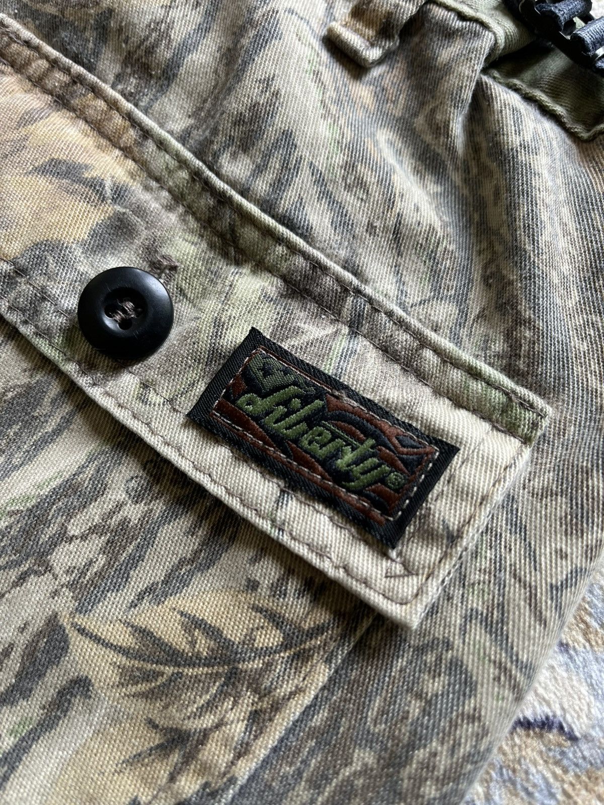 Liberty Vintage 90s Liberty x Realtree Camo Utility Cargo Pants Size US 35 - 7 Thumbnail