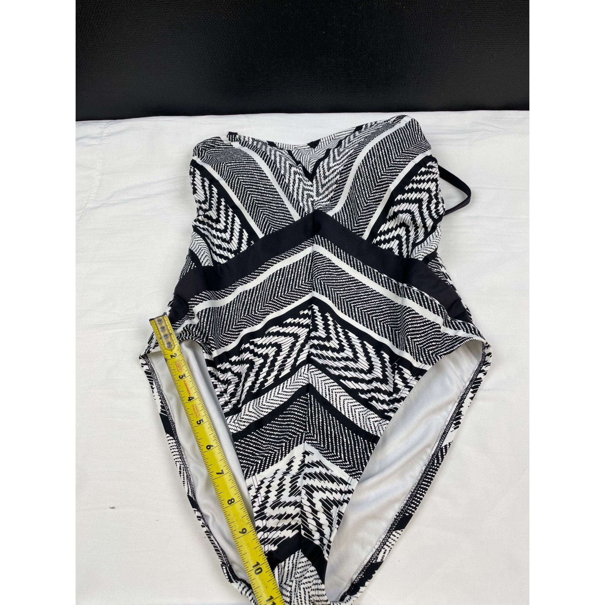 Kenneth Cole Women's Black White piece Bathing Suit/Swim