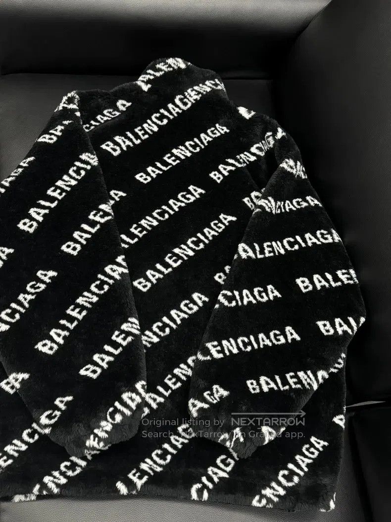 Balenciaga Balenciaga Full Print Letter Stand Collar Loose Shoulder S Size XXS / US 00 / IT 34 - 2 Thumbnail