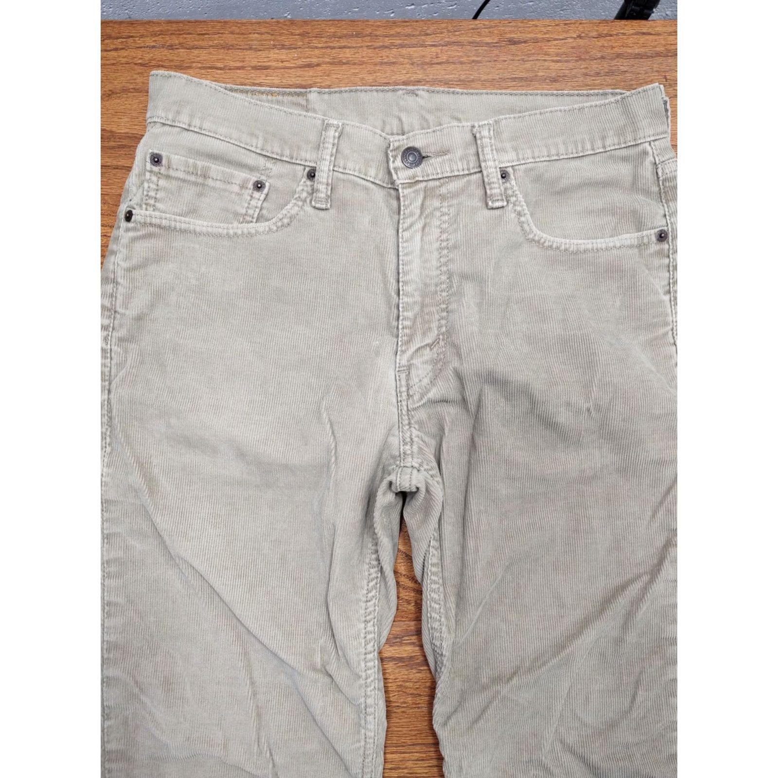 Levi's VINTAGE Levis Corduroy Pants 514 Mens 32x32 Brown 5-Pocket Straight Leg Levi's Logo Button Zipper Pants Mens Regular Brown Size US 32 / EU 48 - 5 Thumbnail