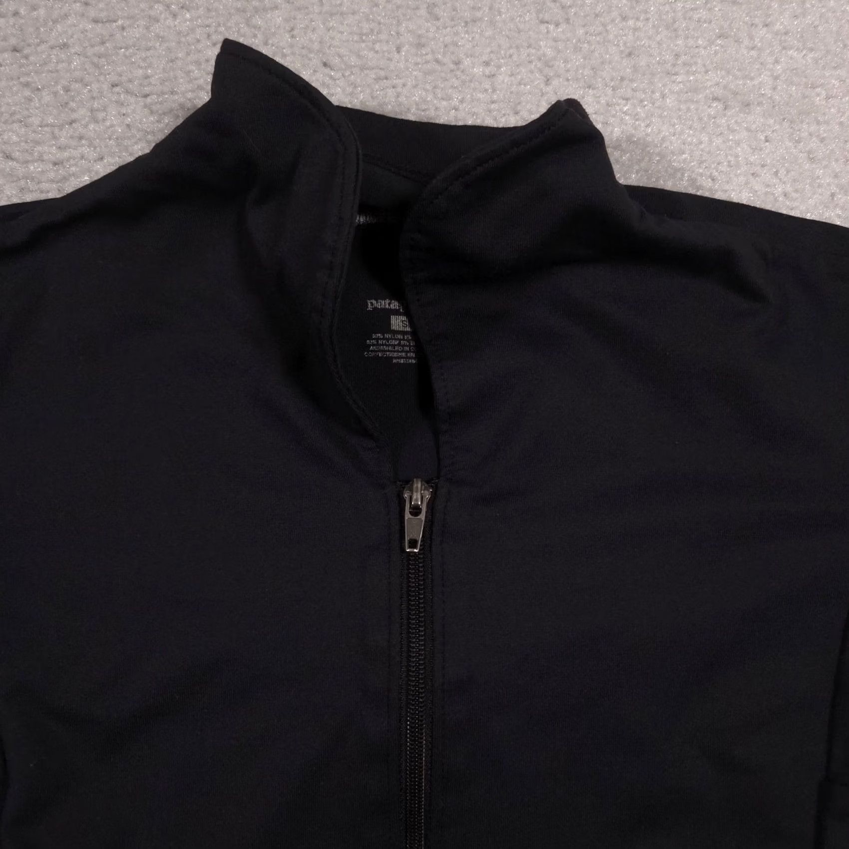 Patagonia Patagonia Jacket Womens Small Black Full Zip Softshell Stretch Activewear Mens? Womens? Size S / US 4 / IT 40 - 4 Thumbnail
