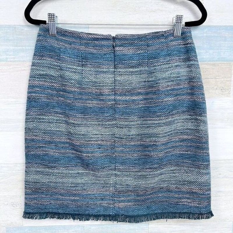 Loft LOFT Boucle Tweed Fringe Hem Mini Skirt Blue Womens 2 Size 26" / US 2 / IT 38 - 3 Thumbnail