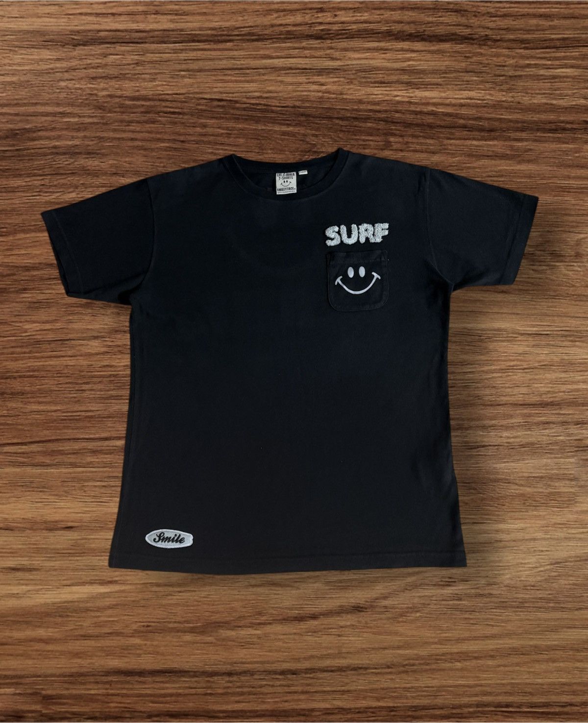 Other Smiley Face Single Pocket Surf Style Tee Size US M / EU 48-50 / 2 - 2 Thumbnail