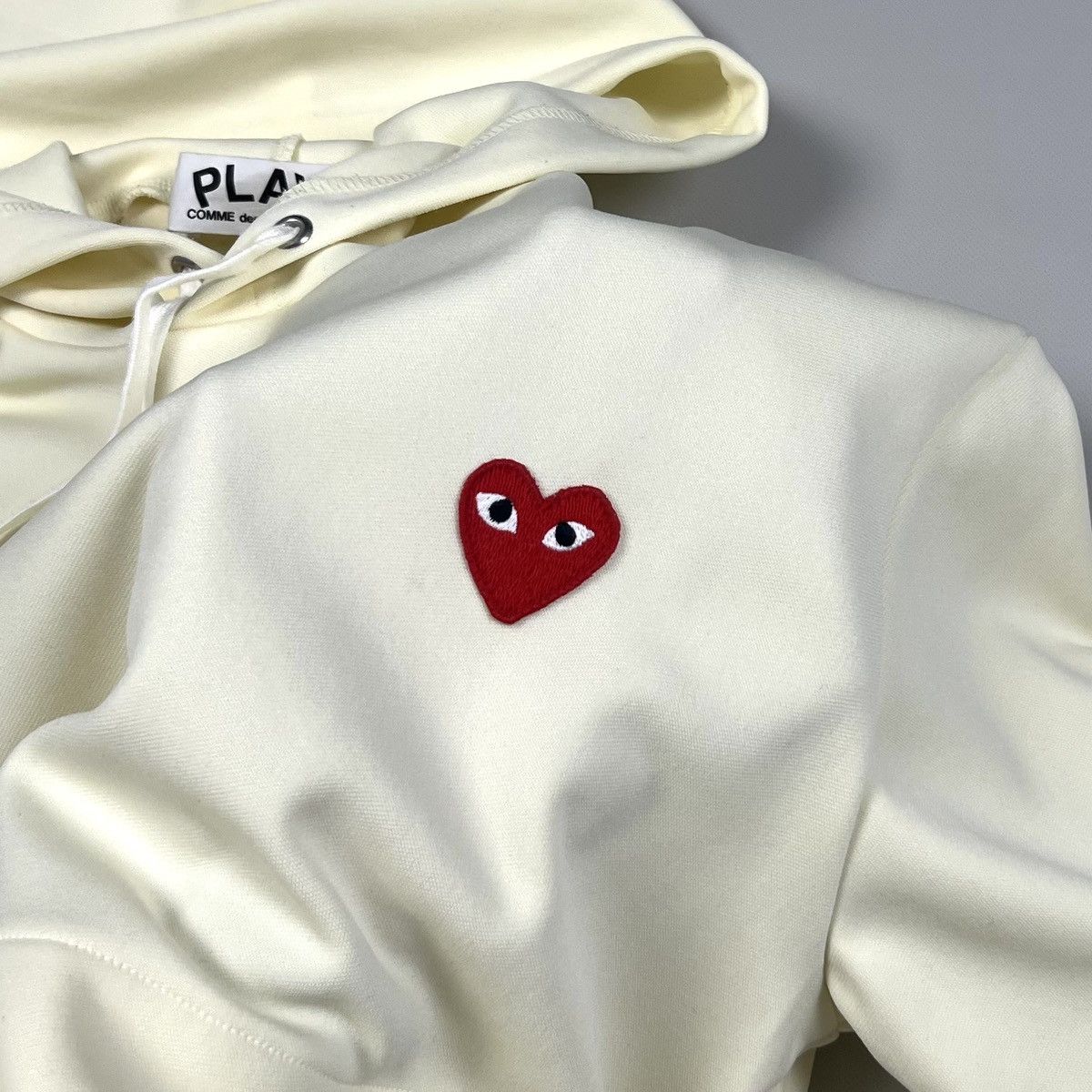 Comme des Garcons × Japanese Brand Auth Men’s PLAY Comme des Garçons Logo Beige Hoodie Size S/M Size US M / EU 48-50 / 2 - 3 Thumbnail
