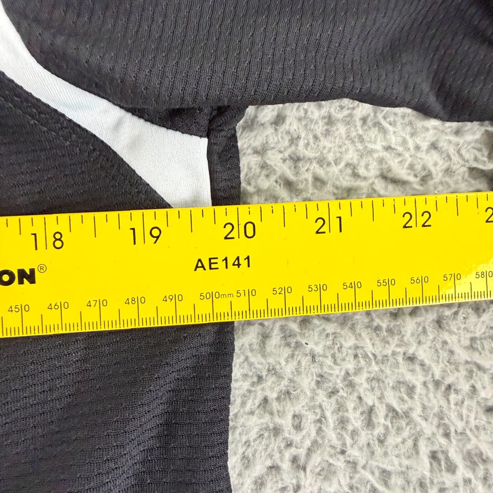 NFL NFL Raiders Shirt Mens Medium Black White Long Sleeve Pullover Size US M / EU 48-50 / 2 - 5 Thumbnail
