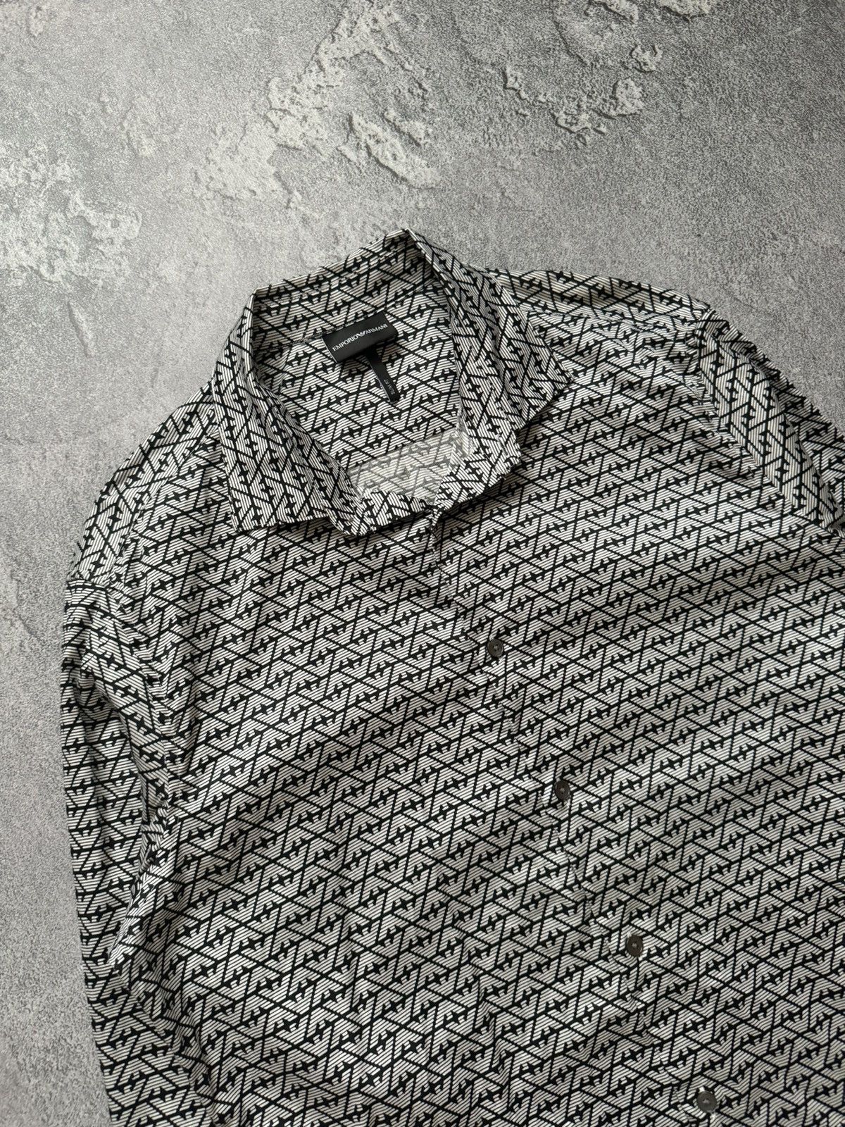 Armani × Emporio Armani × Giorgio Armani Emporio Armani XL all printed multilogo shirt button up dres Size US XL / EU 56 / 4 - 2 Thumbnail