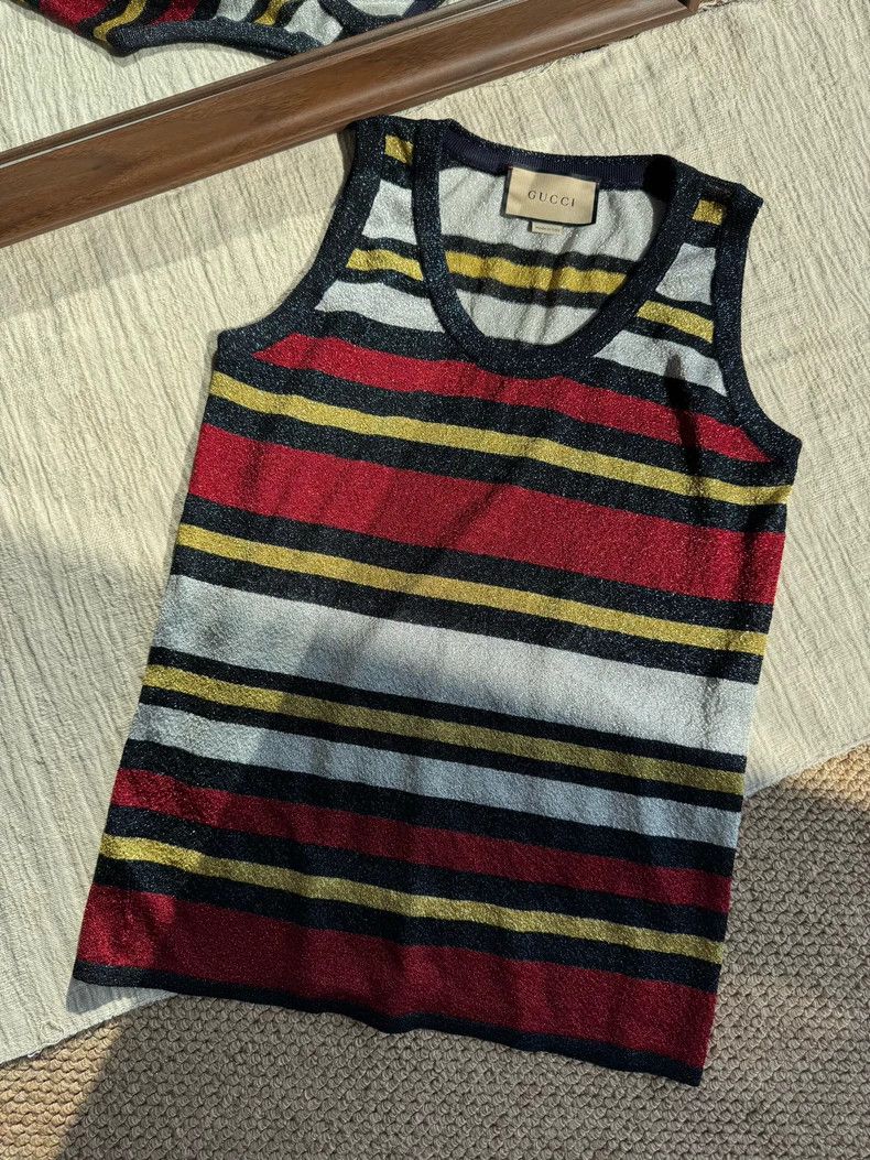 Gucci Gucci Color-matched striped sleeveless pullover vest Size S / US 4 / IT 40 - 1 Thumbnail