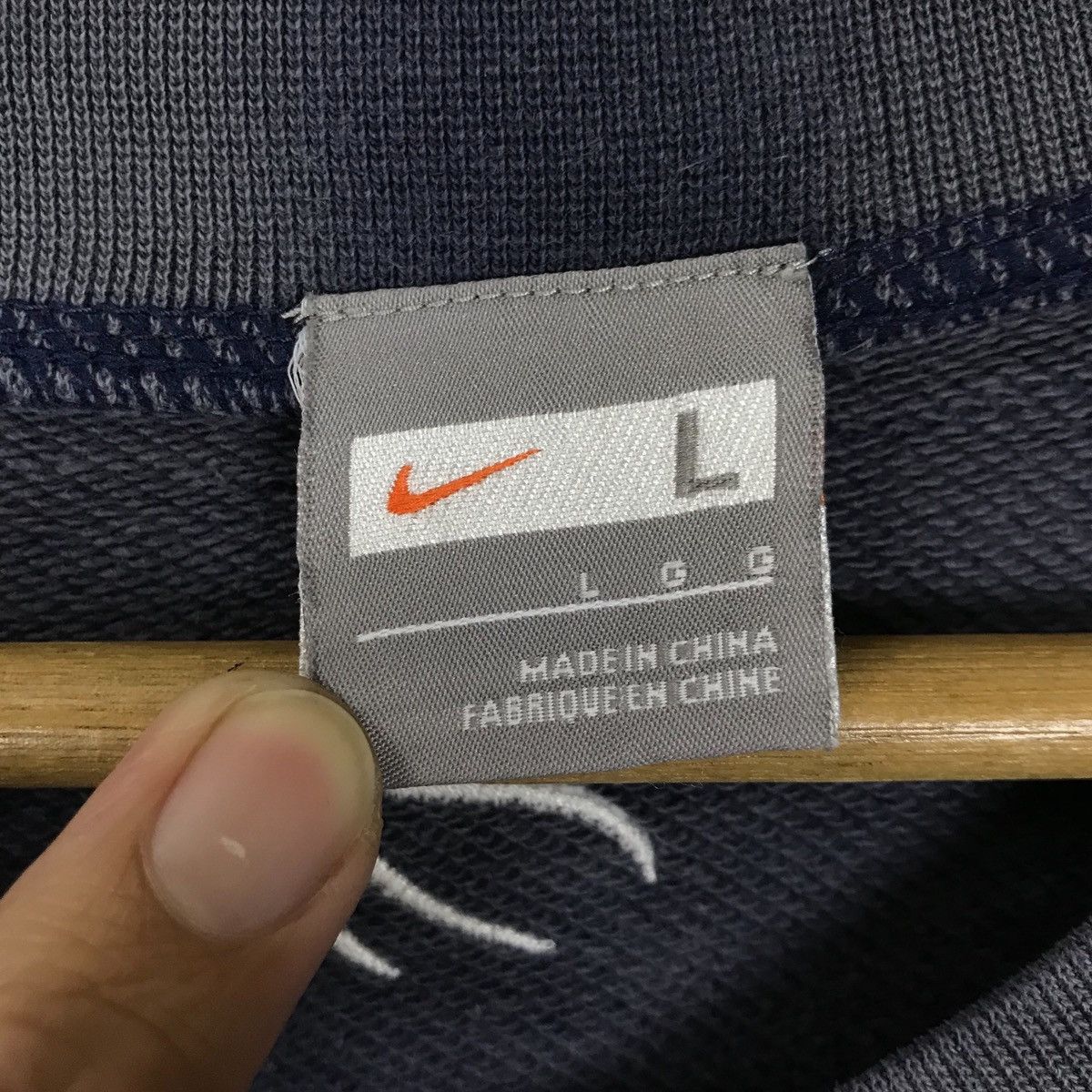 Nike Vintage Nike Two Tone Pullover Jumper Sweatshirt Size US L / EU 52-54 / 3 - 6 Thumbnail